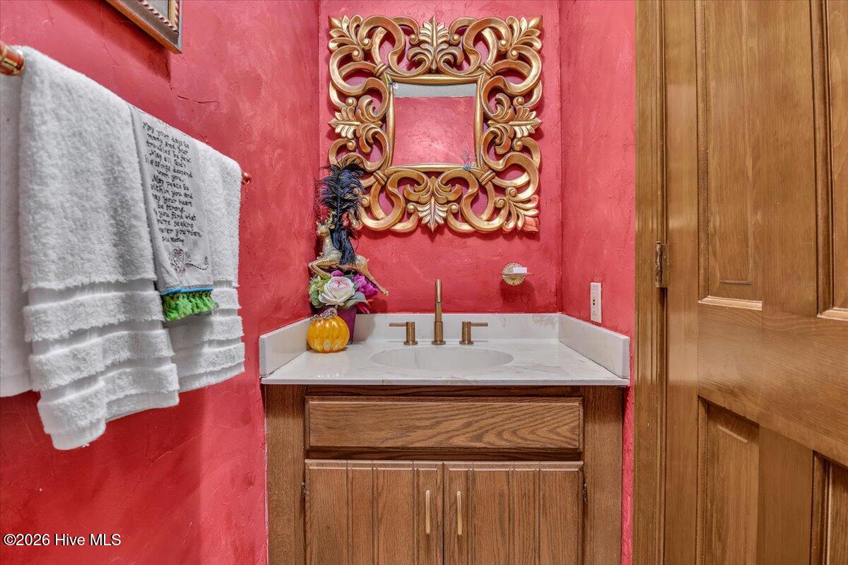 100565591 | Photo 34