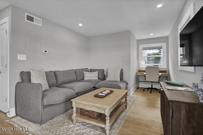 9 W Atlanta Street, Wrightsville Beach, NC, 28480