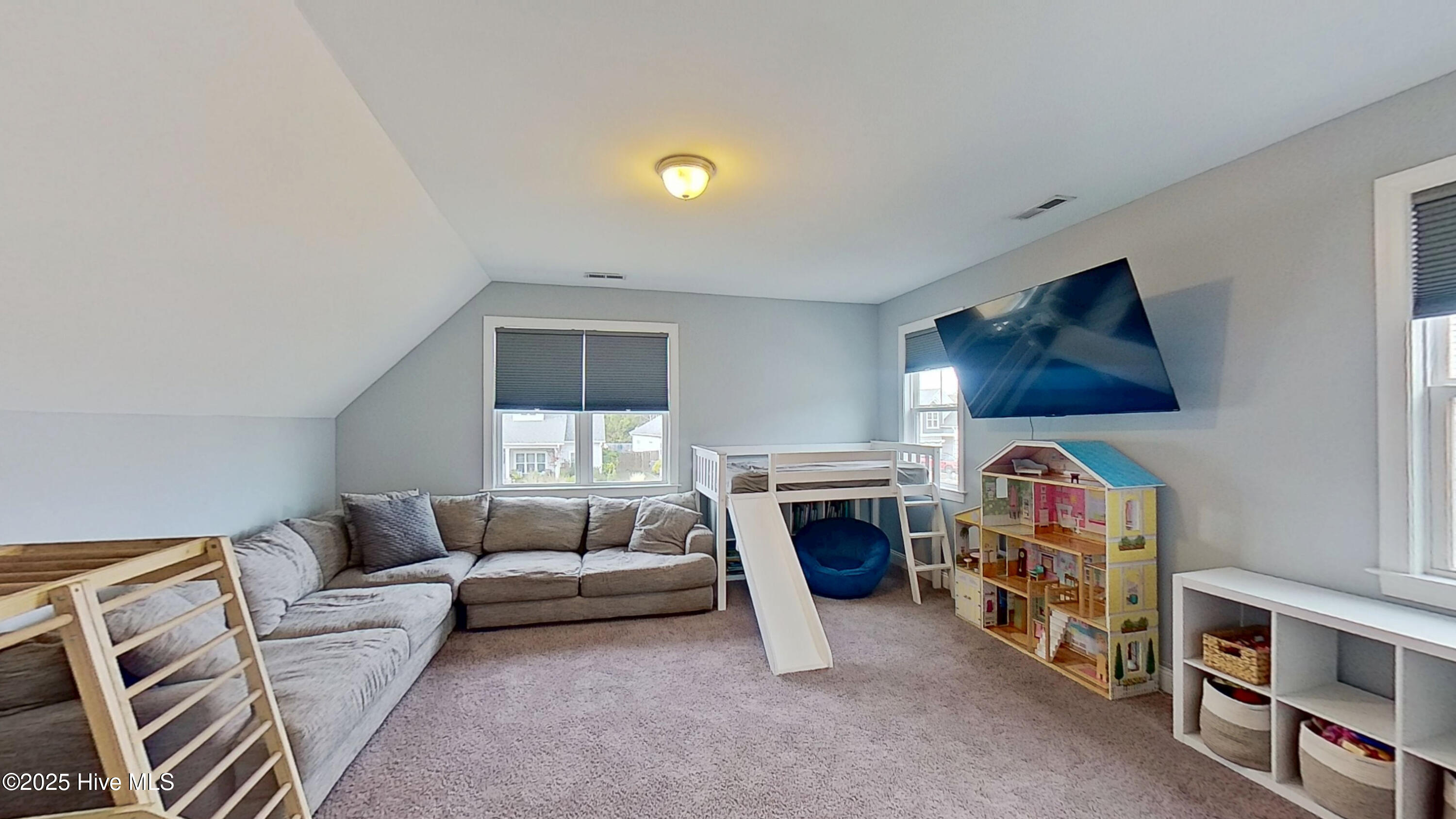 100544471 | Photo 28