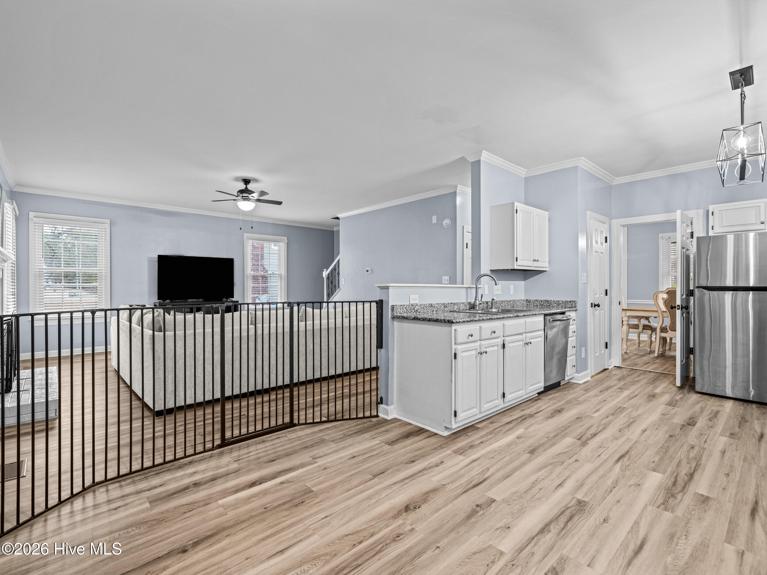 100555942 | Photo 20