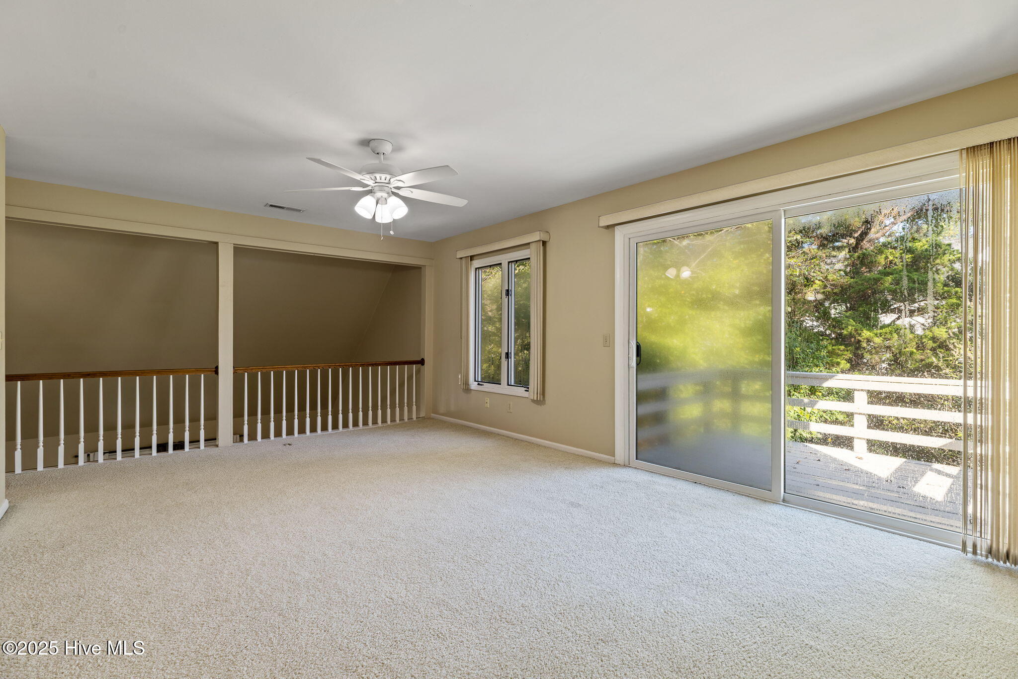 100535092 | Photo 27