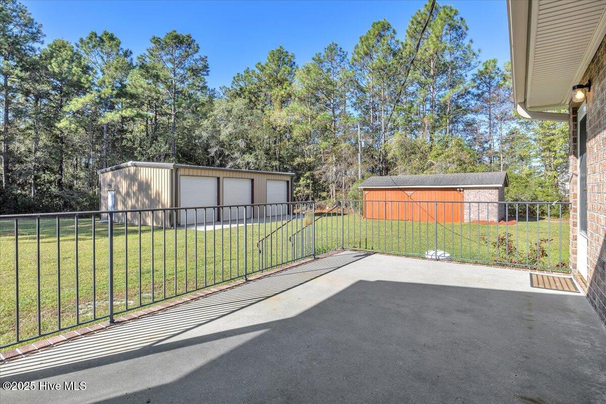 100568309 | Photo 64