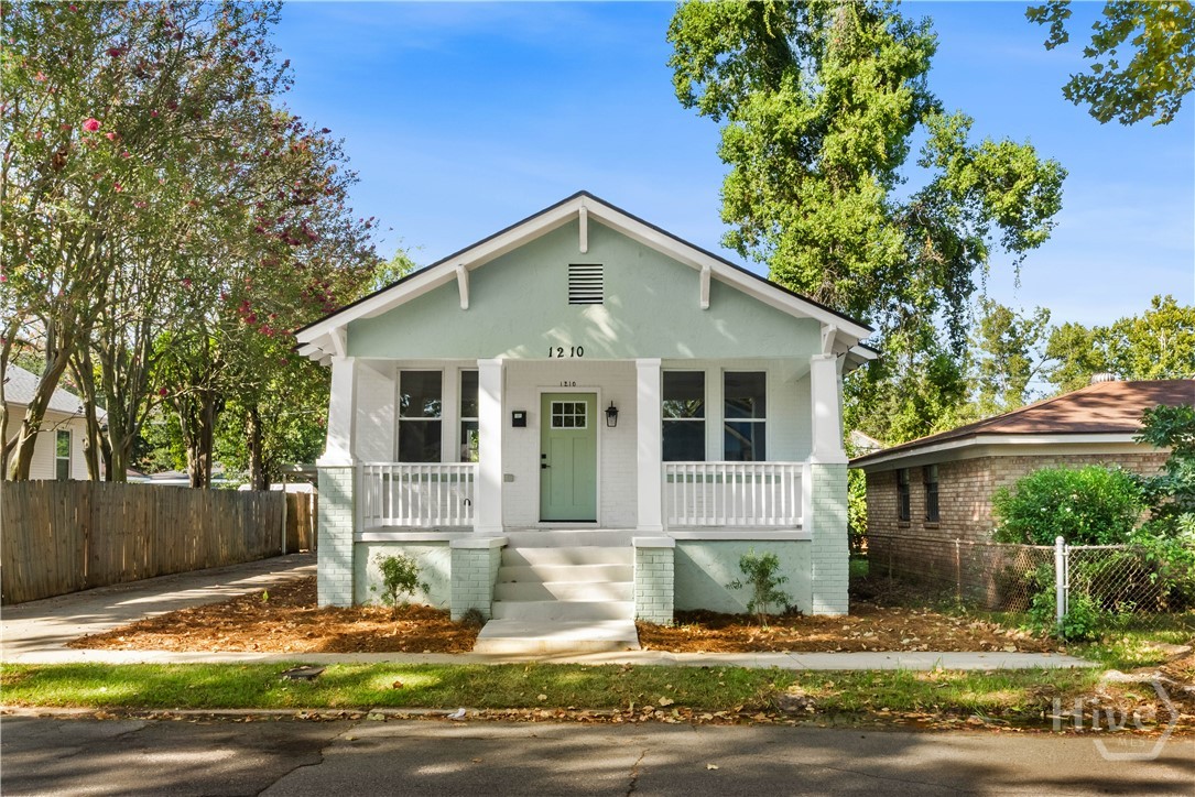 1st image of 1210 Seiler Ave, Savannah, GA 31404 | MLS# SA363101