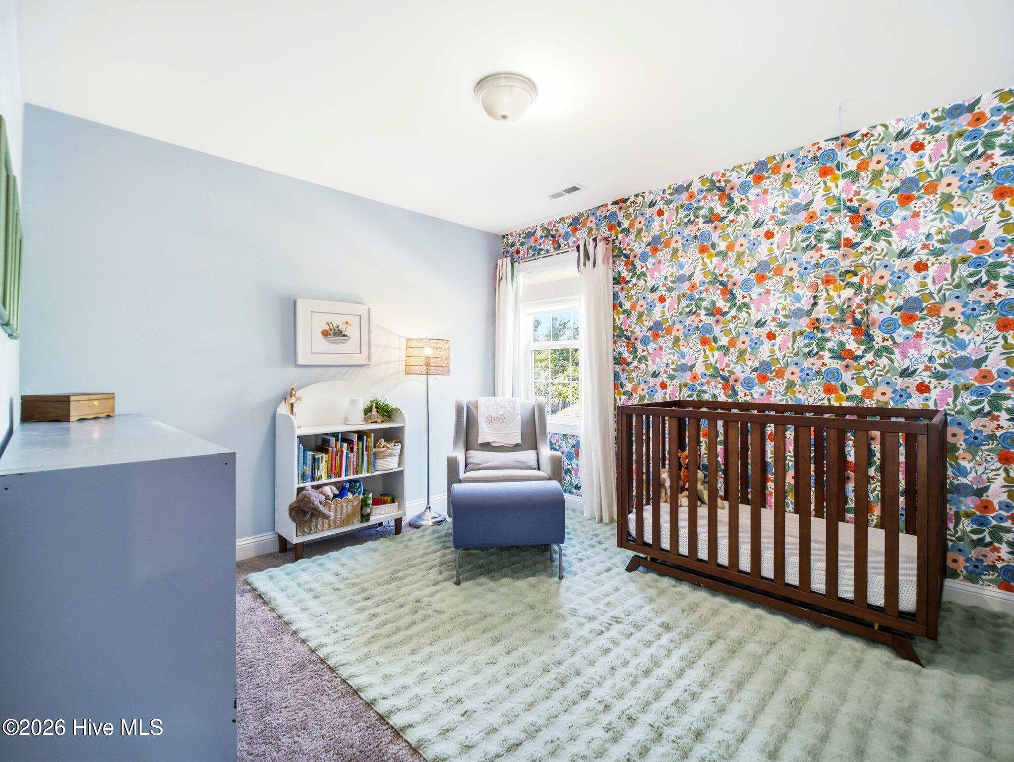 100569153 | Photo 38