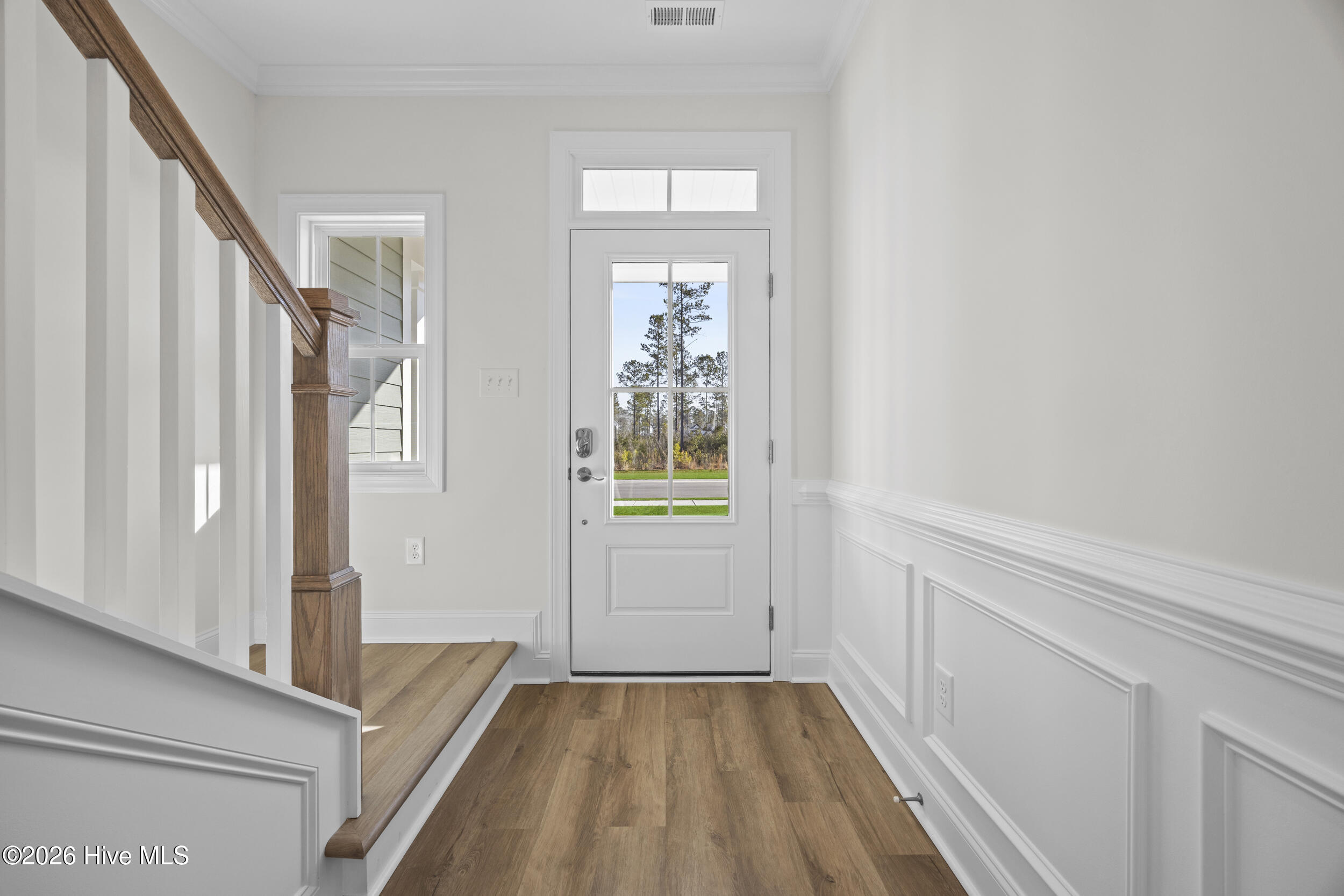 100556976 | Photo 10