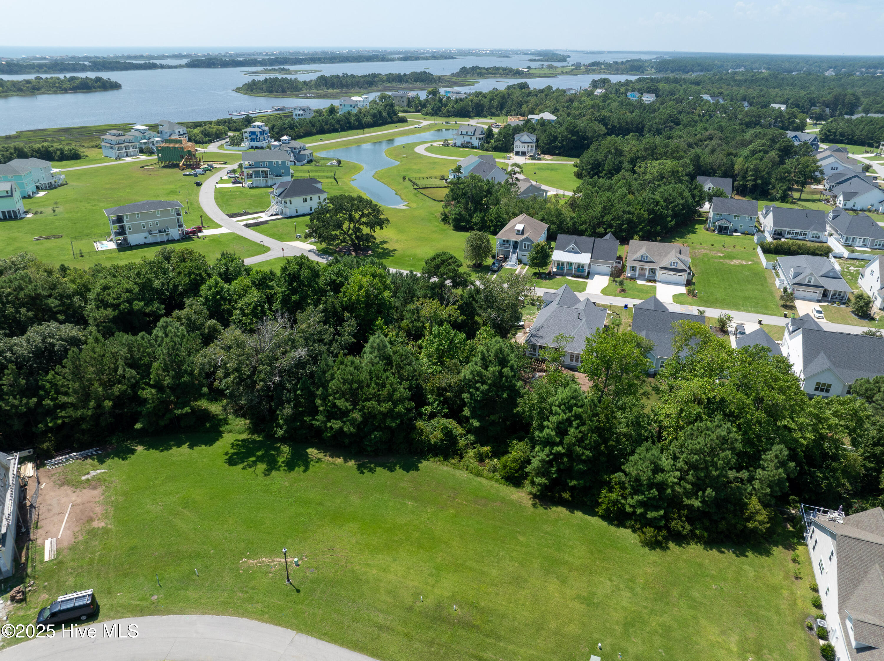 100438339 | Photo 11