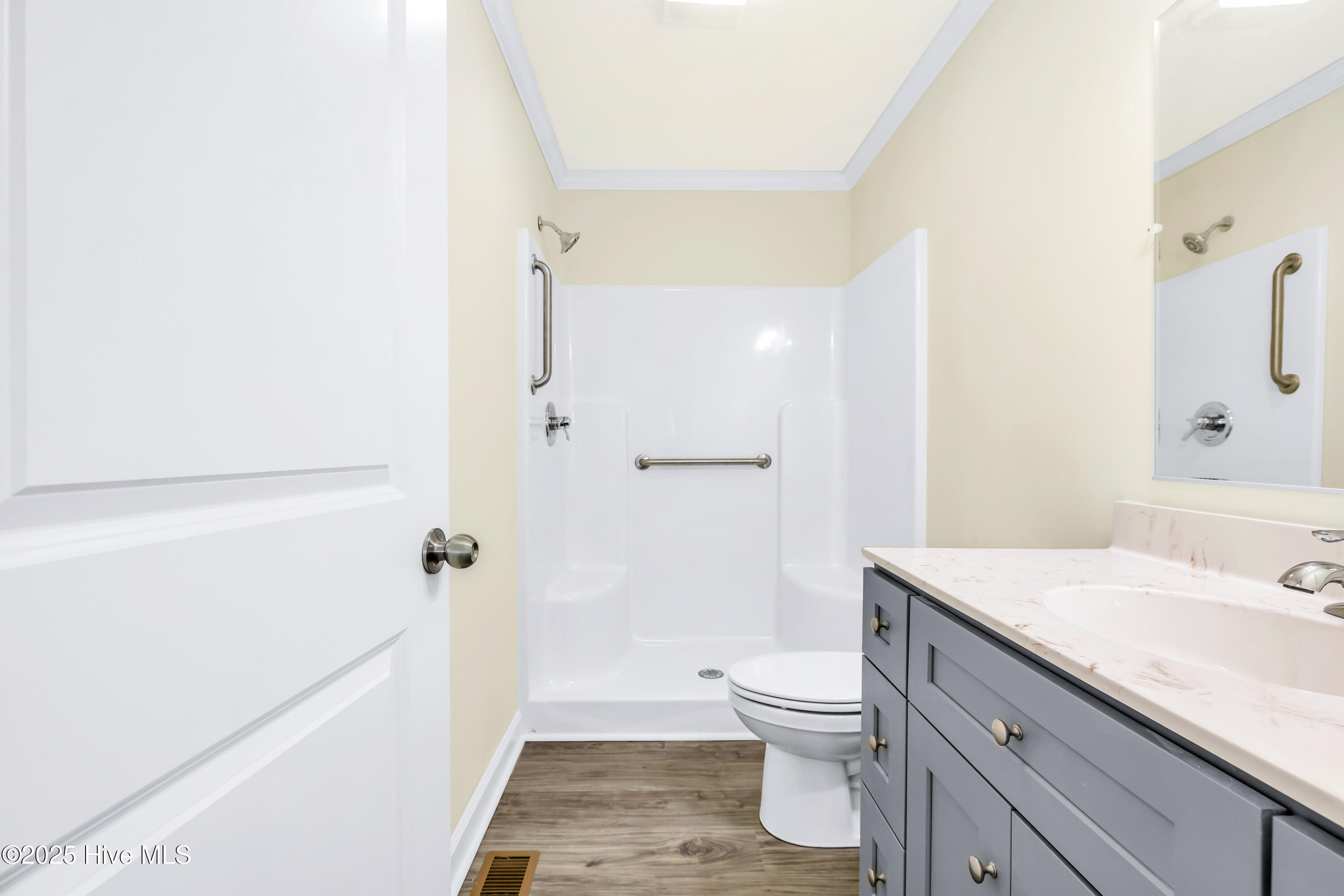 100543409 | Photo 15