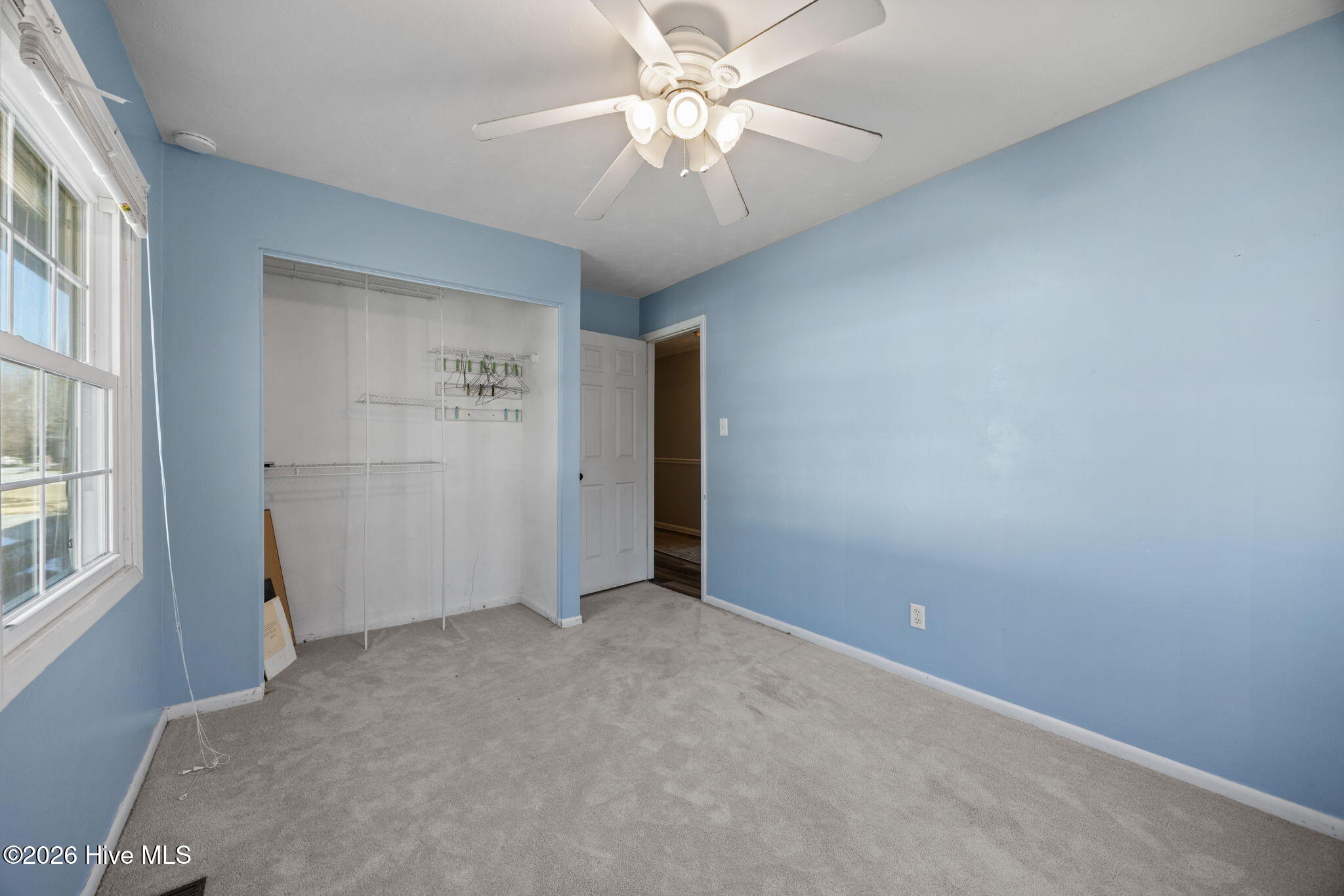 100553849 | Photo 25