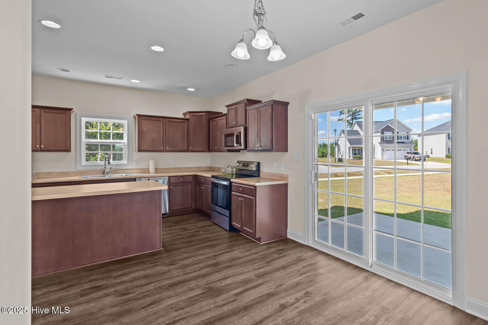 Homes for sale in Jacksonville, NC | 182 Moonstone Ct, Jacksonville, NC 28546 | MLS# 100520139