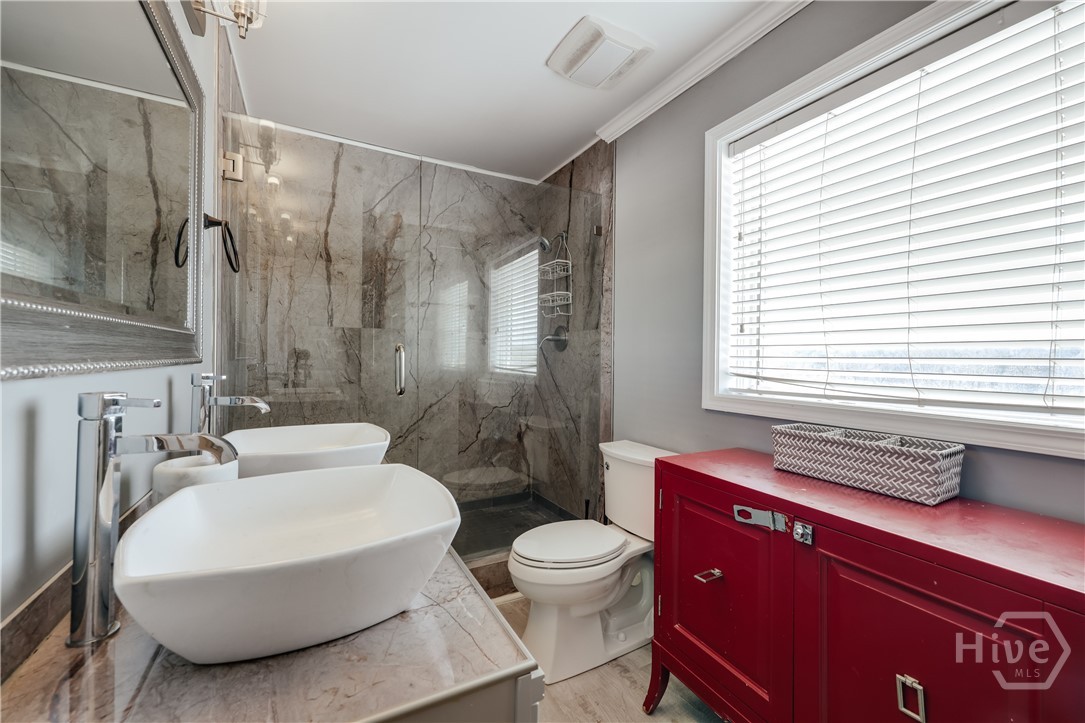 250 W Broad Street 801