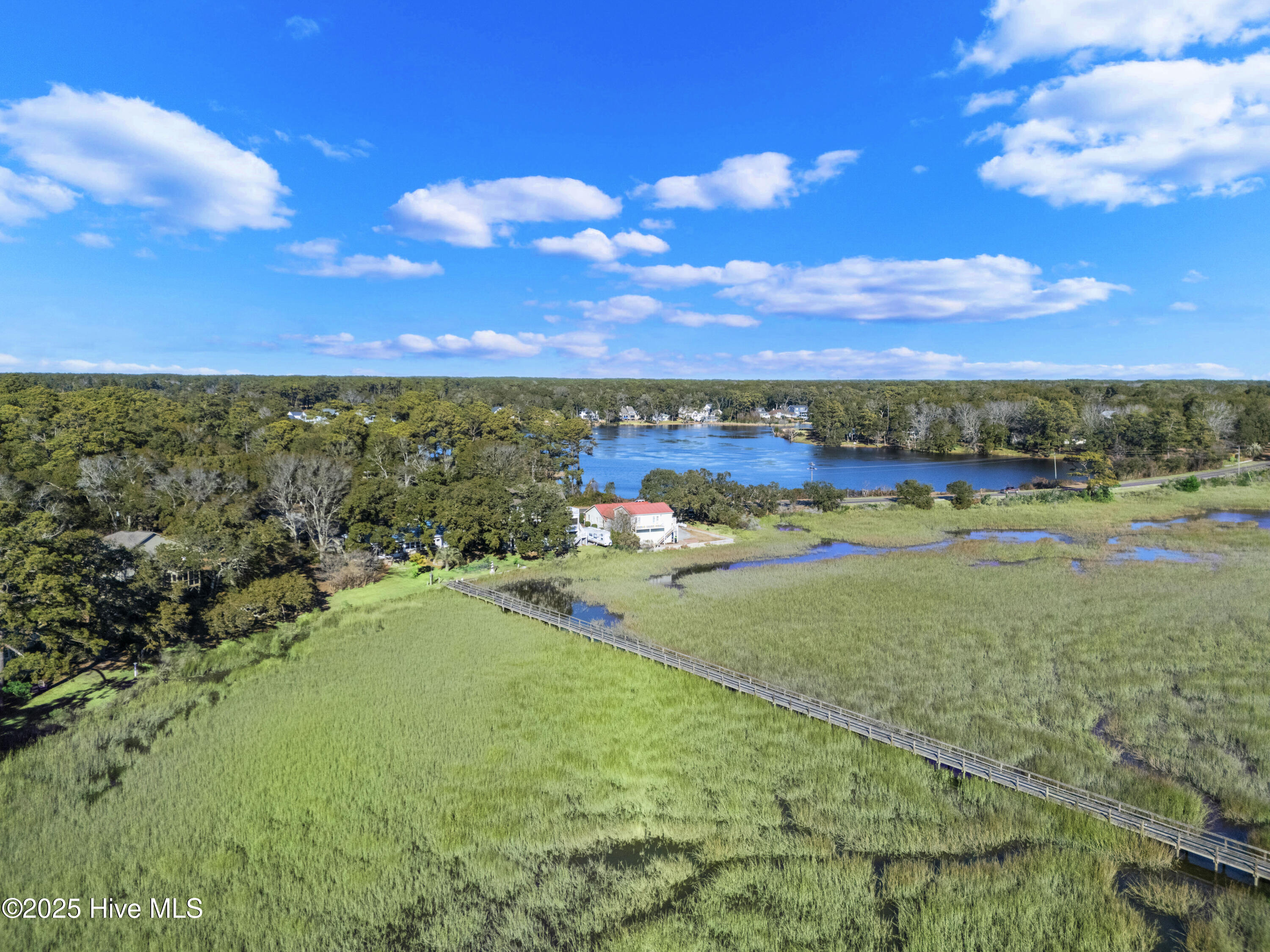 100563650 | Photo 37