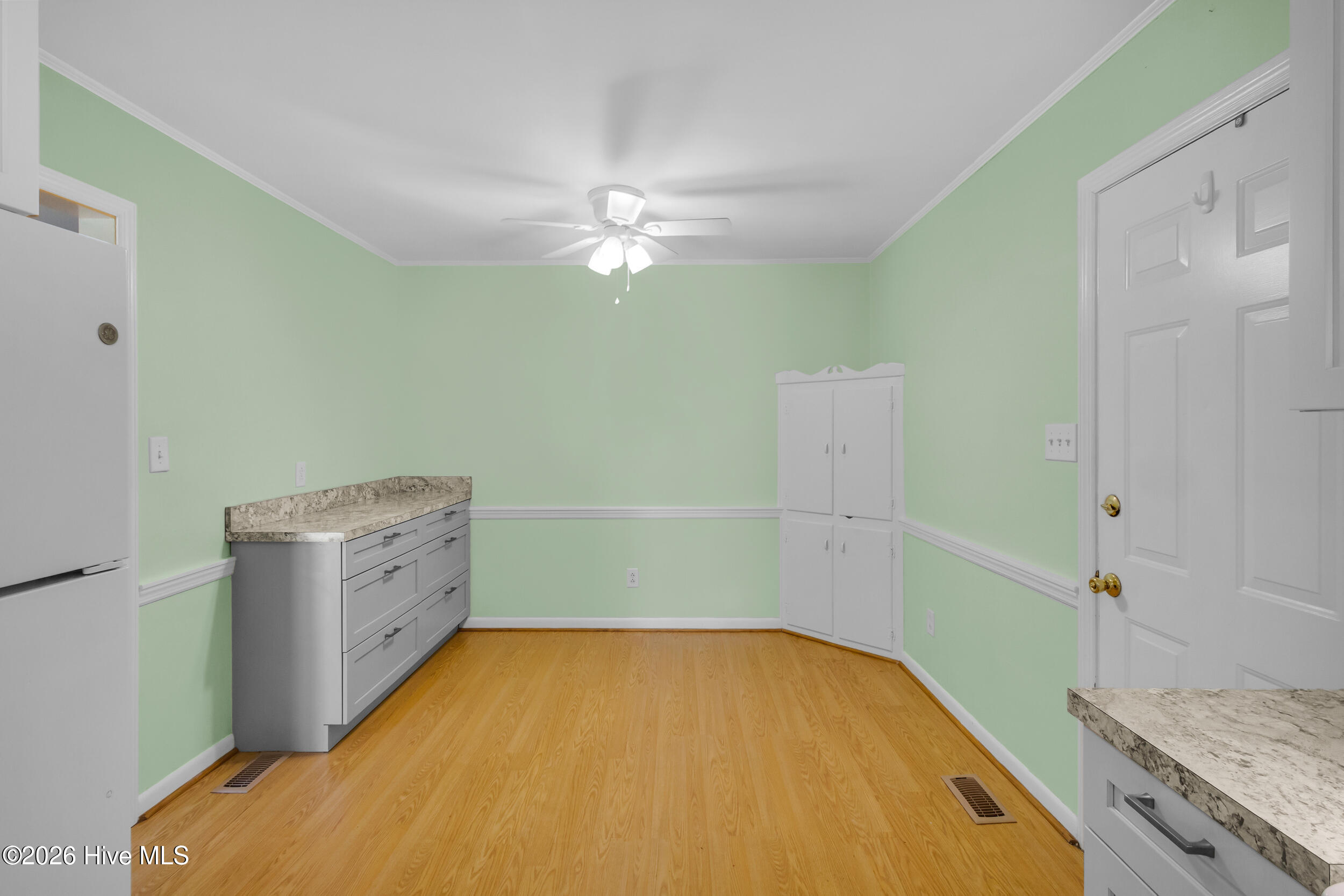 609 Edgehill Road,Trent Woods