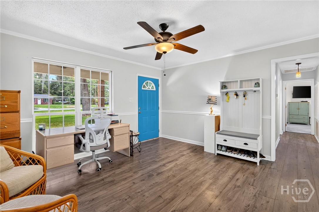 Photo 4 of Single family home for sale at 802 Walthour Rd, Savannah, GA 31410 | MLS# SA361057 | Listing updated on 2026-09-15