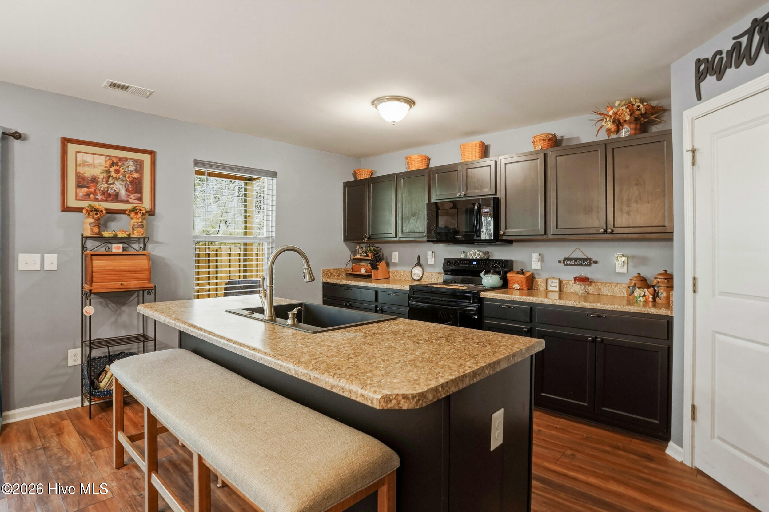 100556513 | Photo 15