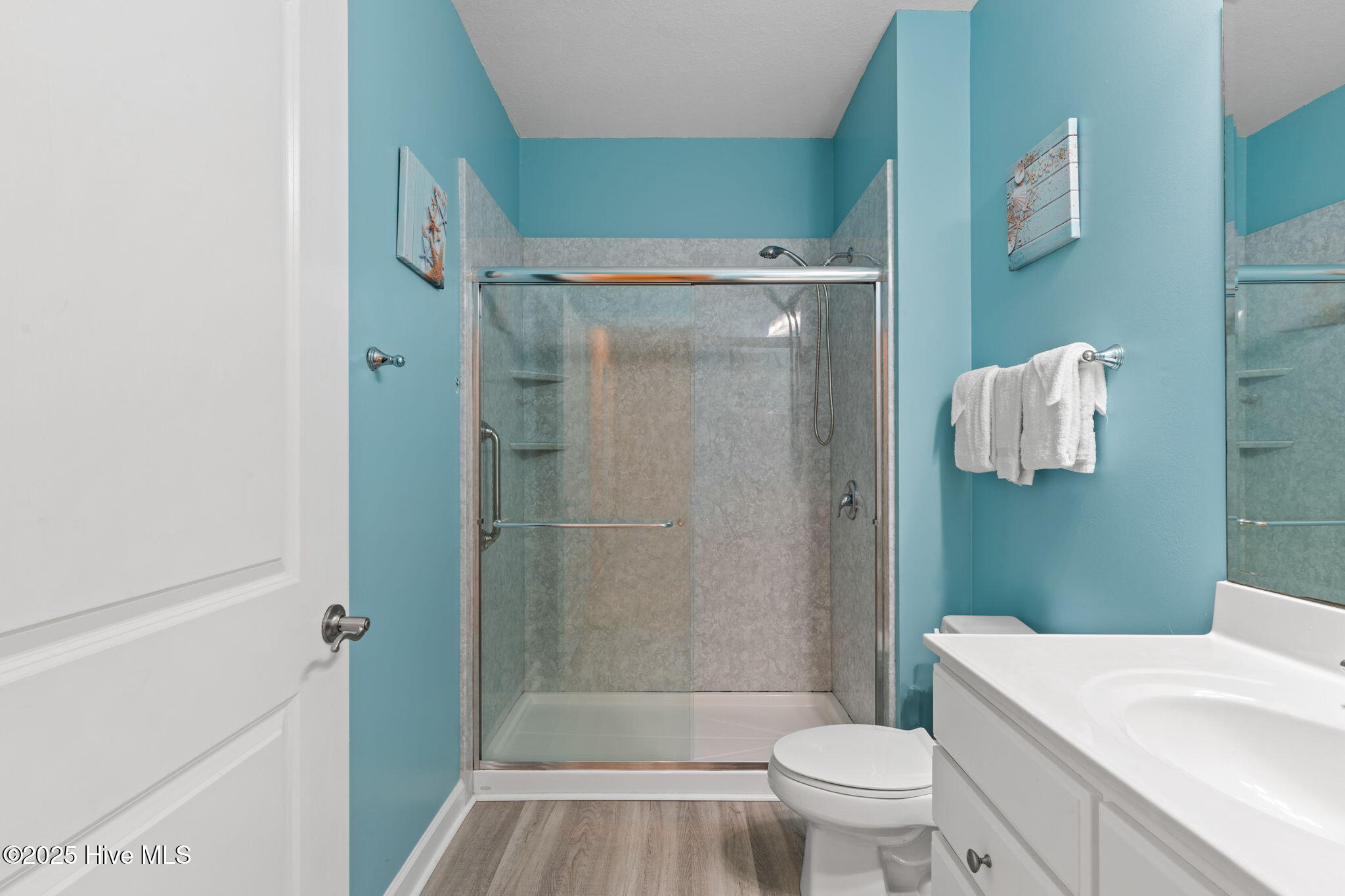 100530716 | Photo 21