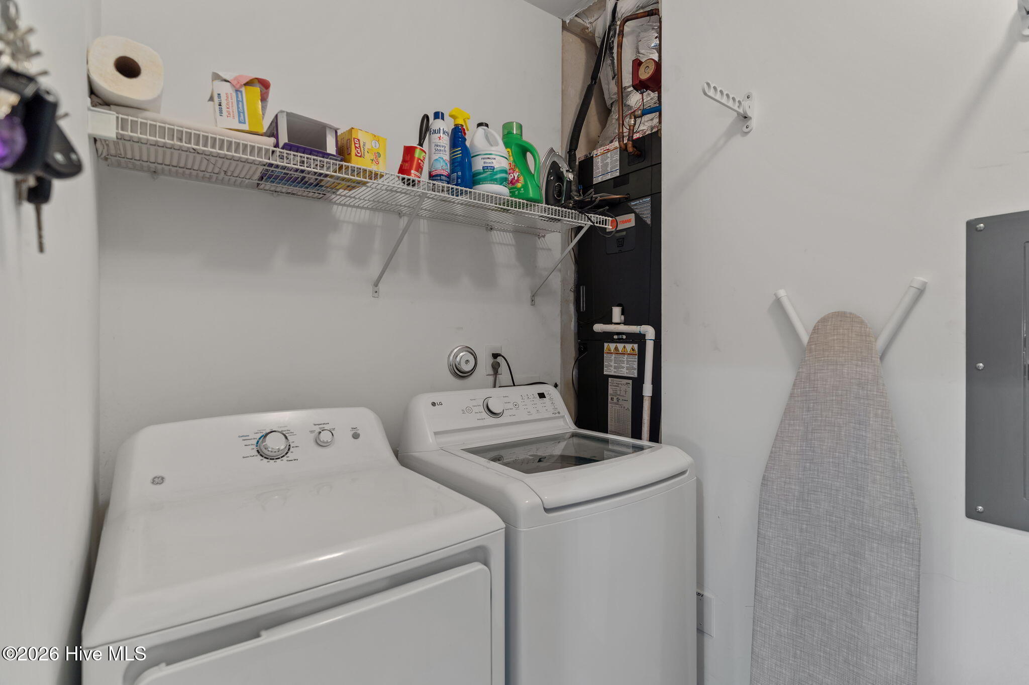 100560742 | Photo 19