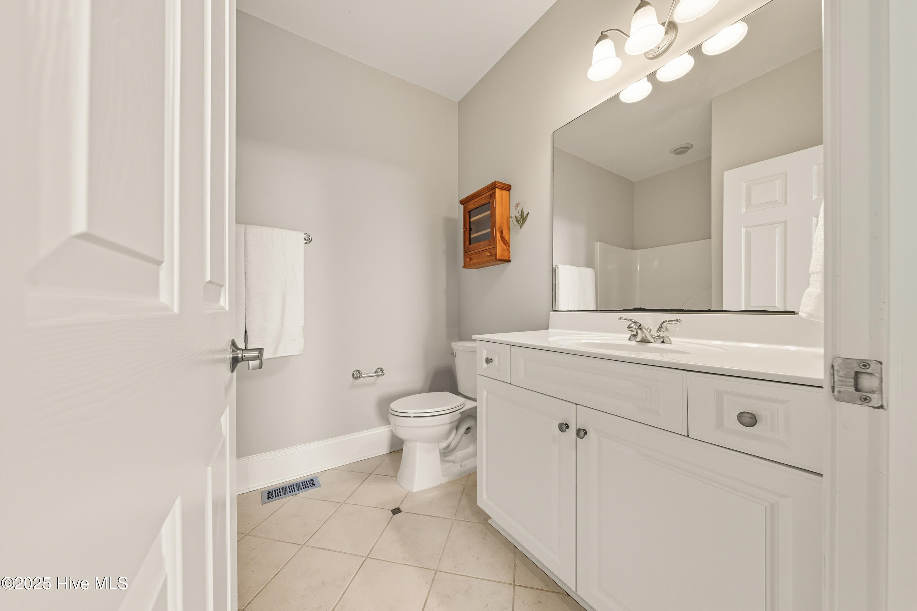 100527237 | Photo 41