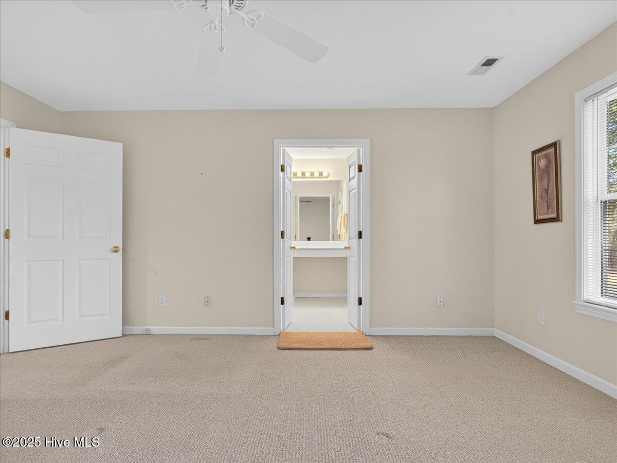 100537242 | Photo 28