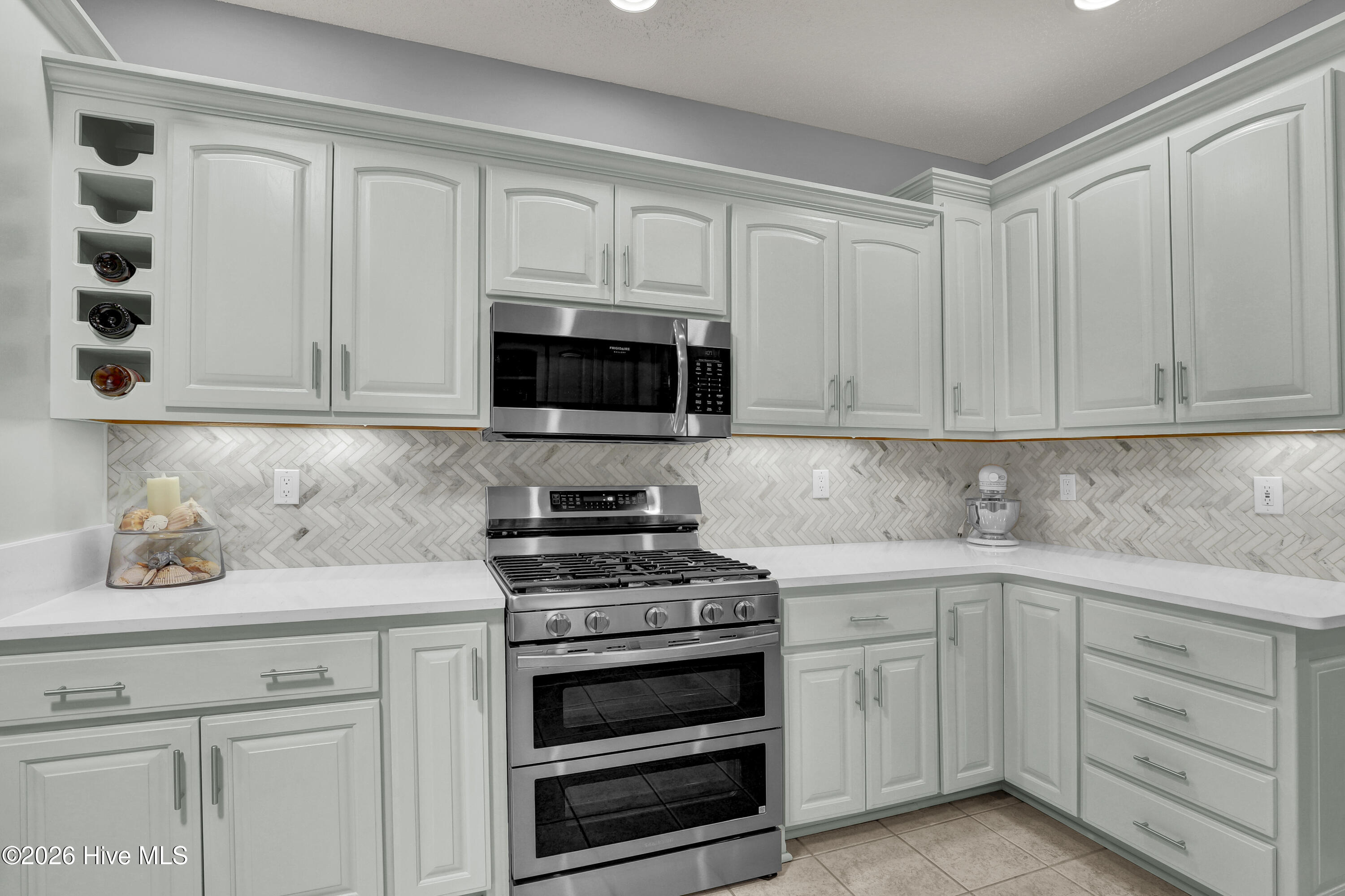 100570699 | Photo 17