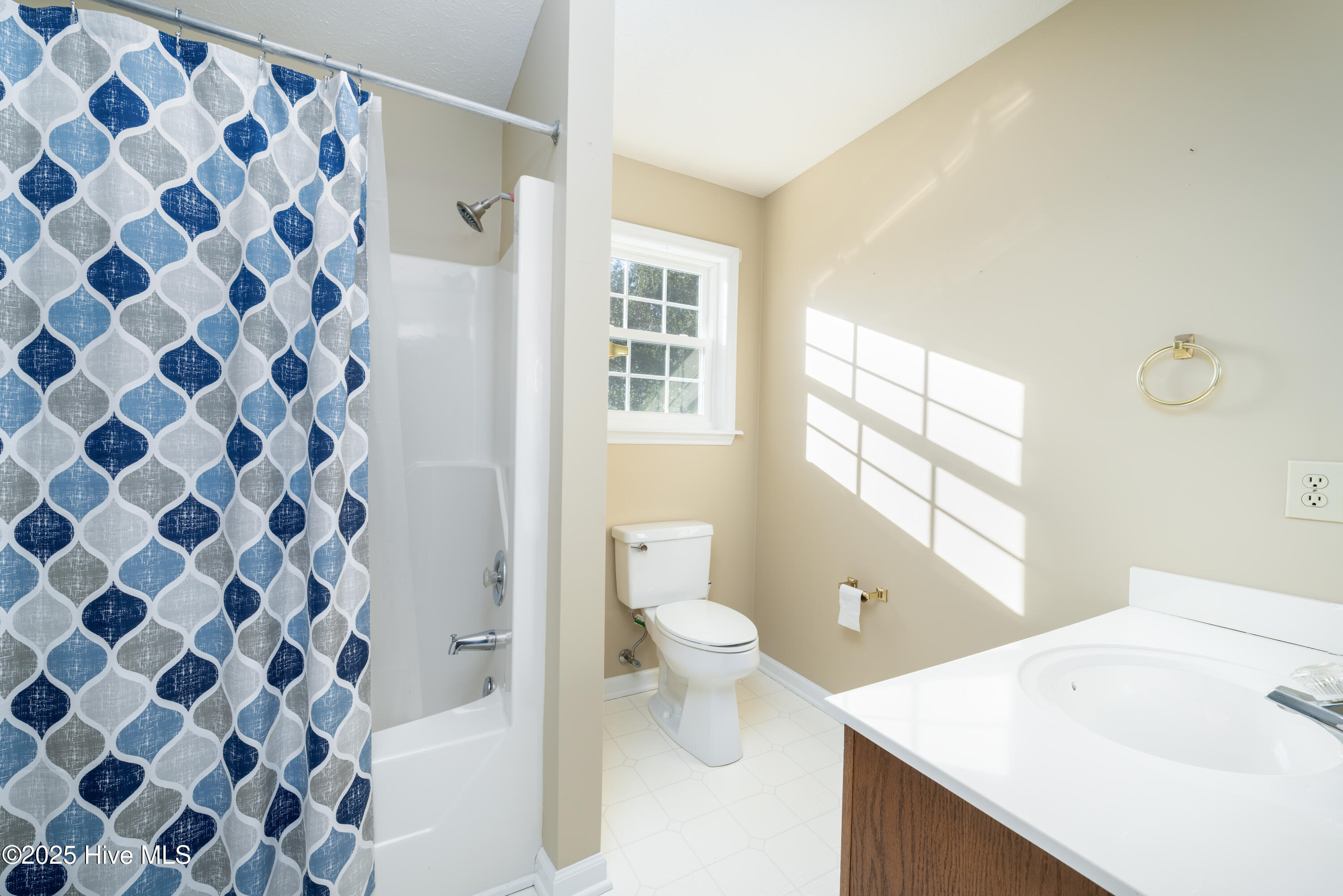 100547414 | Photo 42