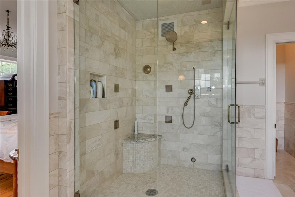 Owners bath shower