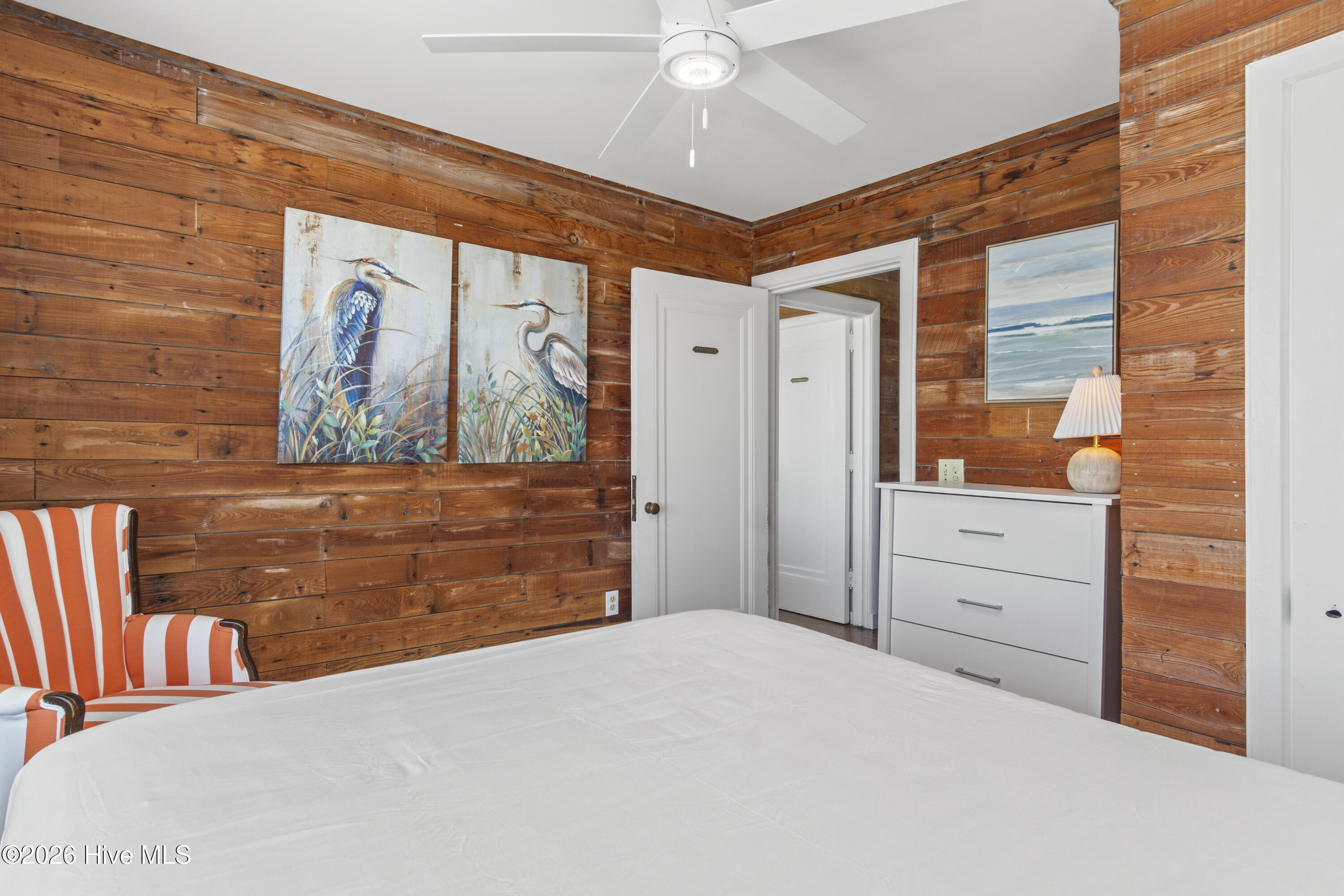 100553292 | Photo 42