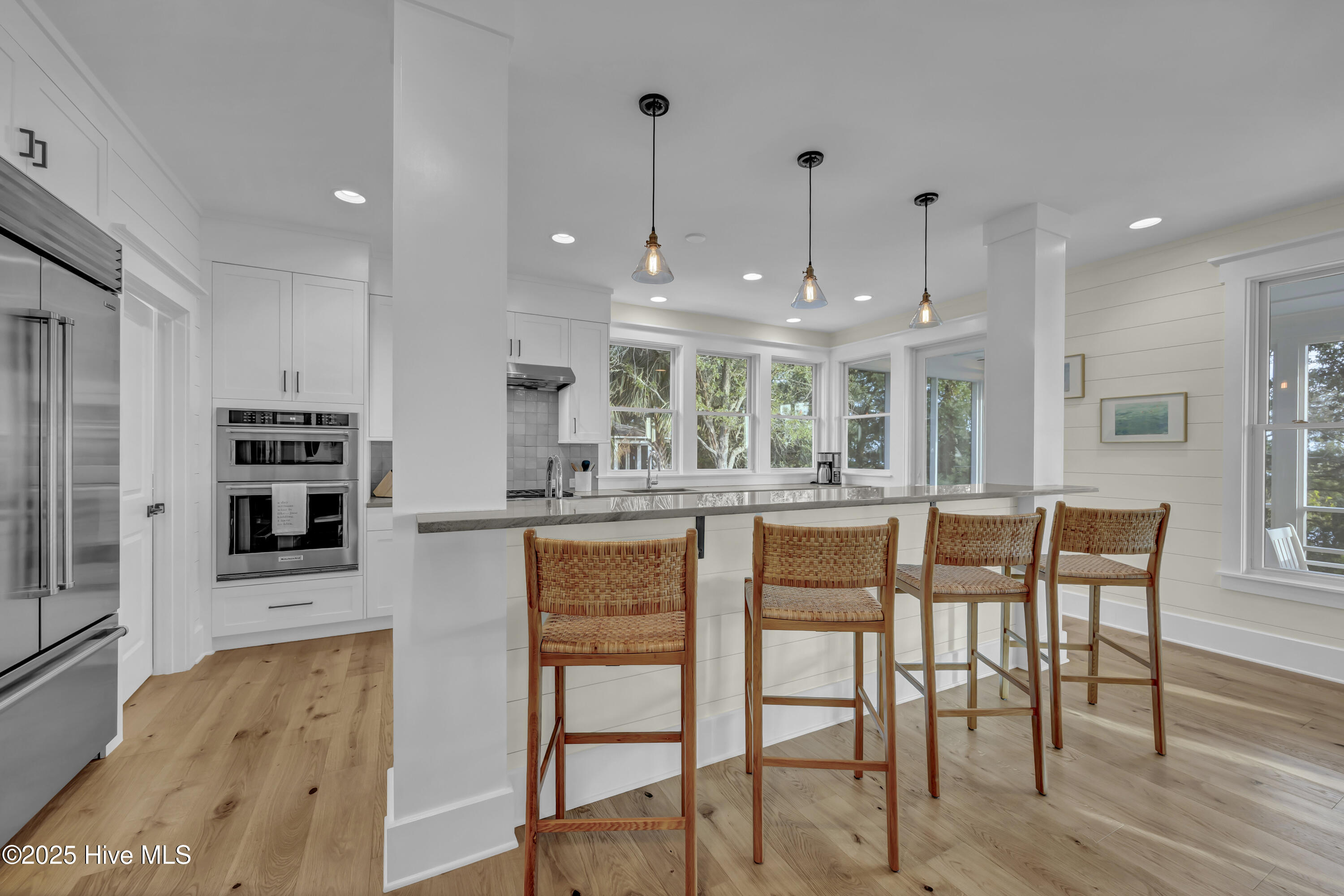 100534977 | Photo 17