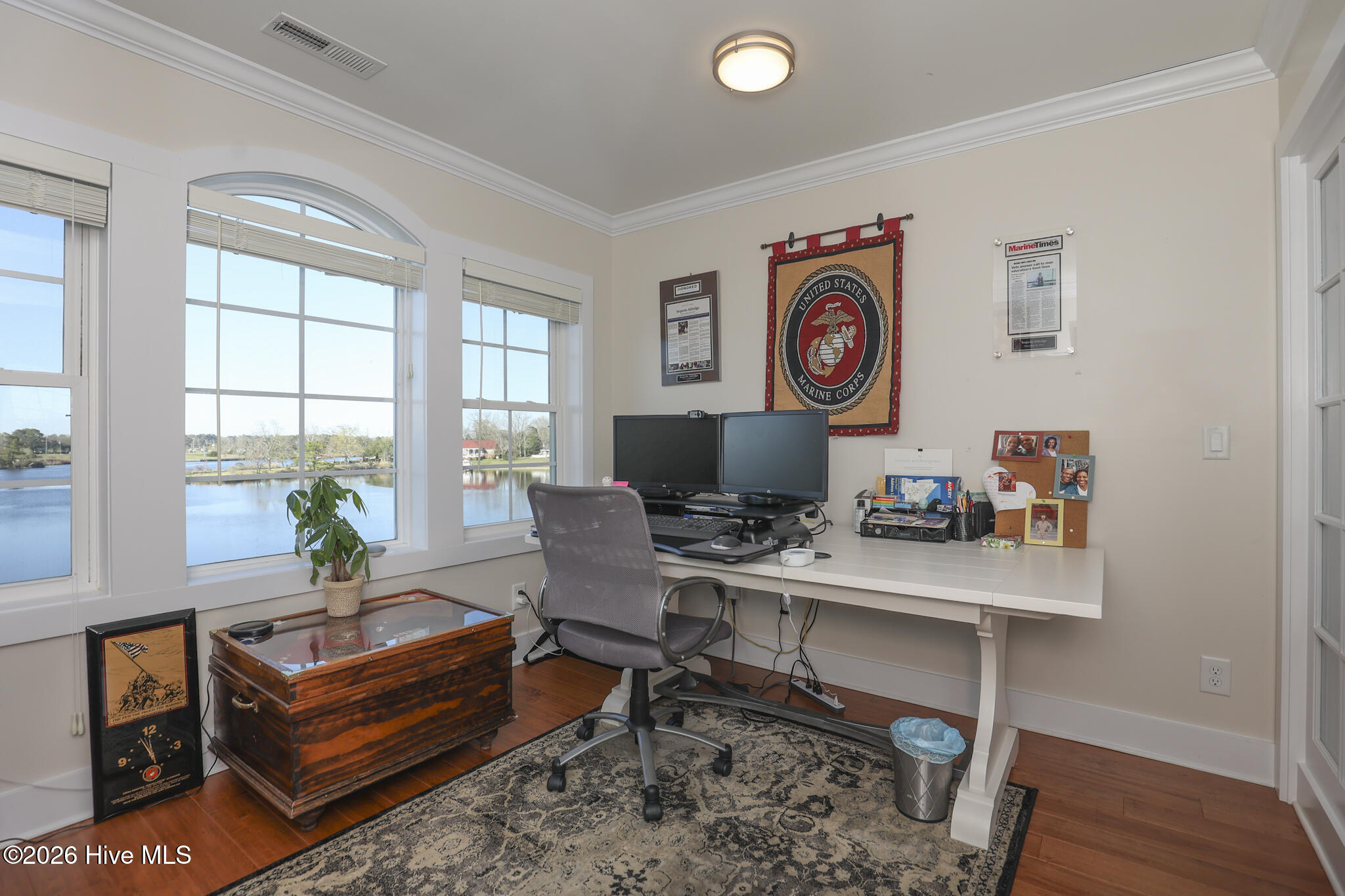 100564297 | Photo 42