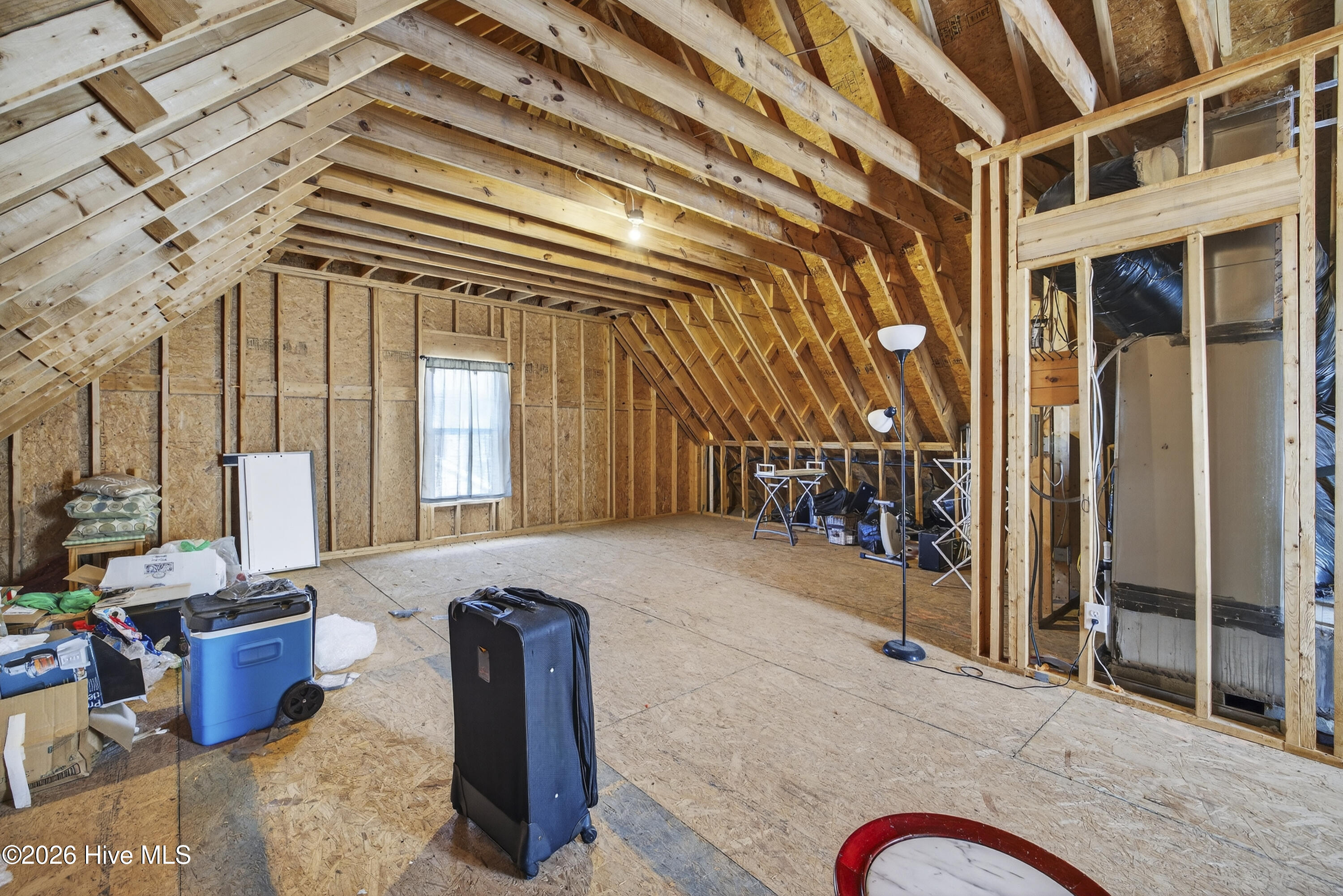 100560873 | Photo 39