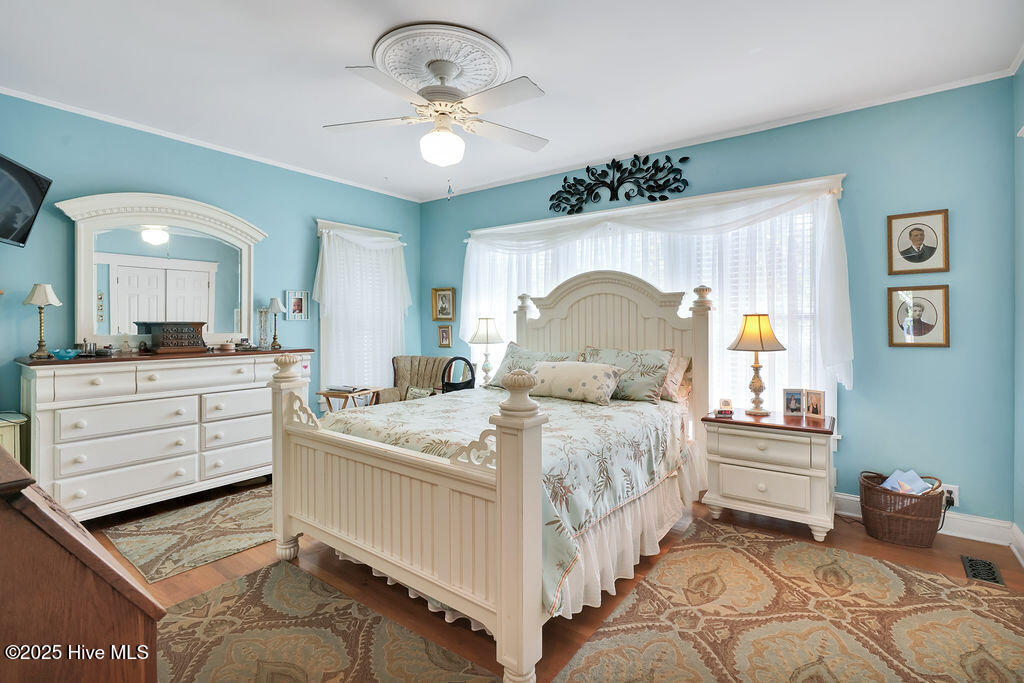 100533114 | Photo 17