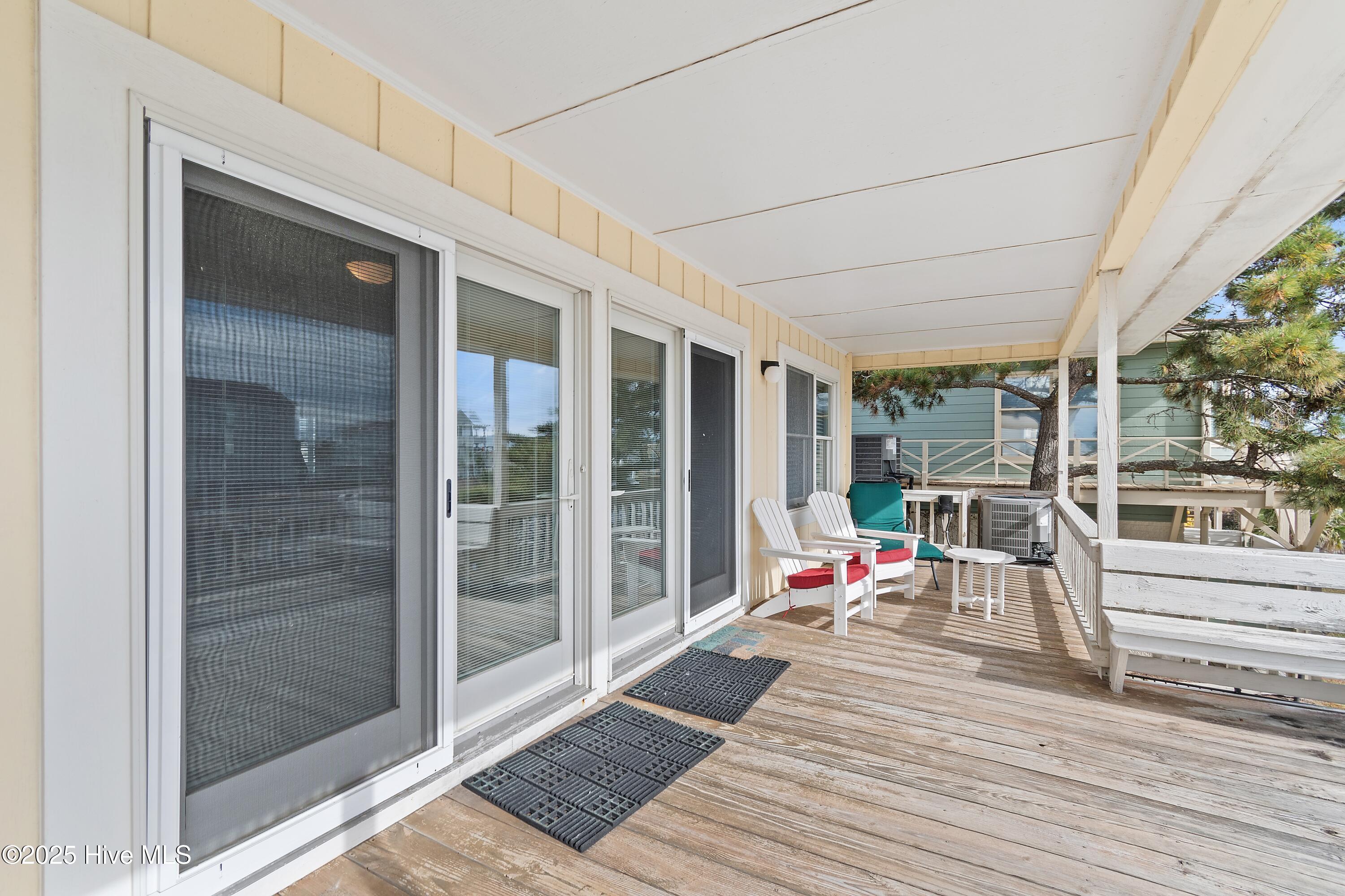 100543177 | Photo 43