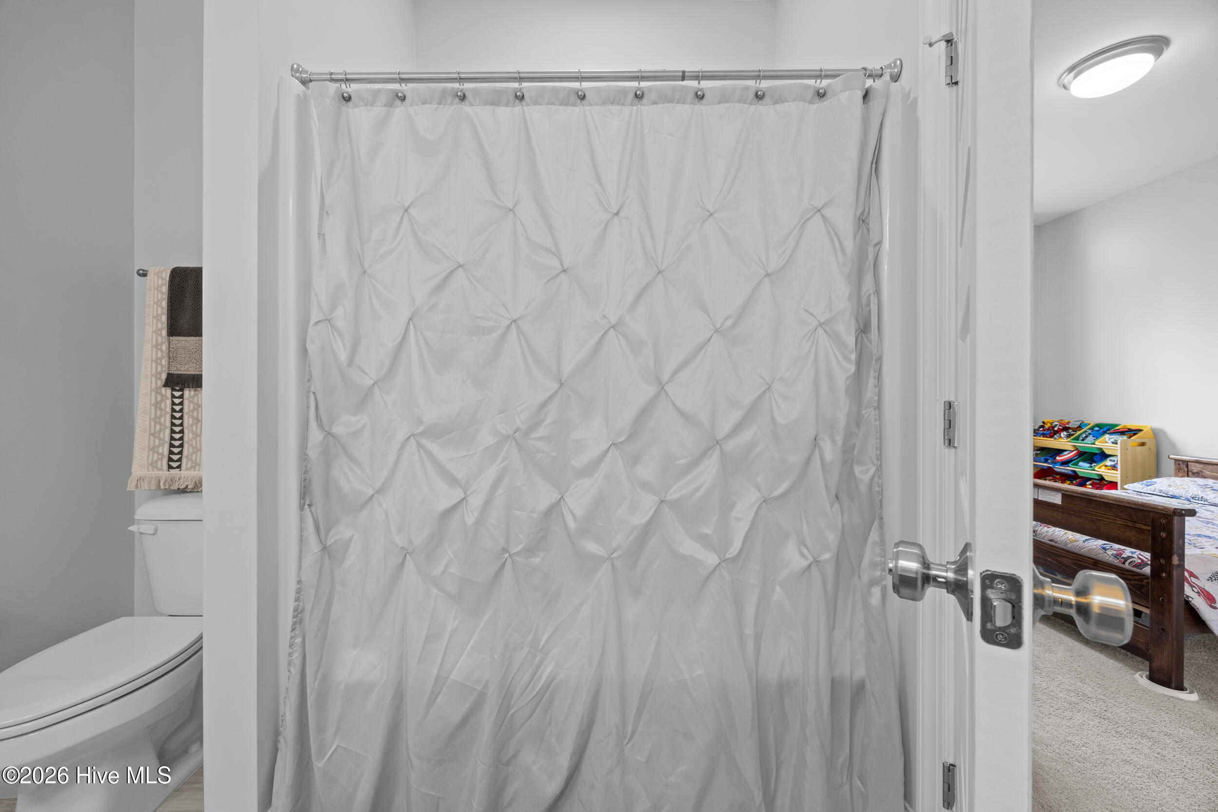 100554095 | Photo 33