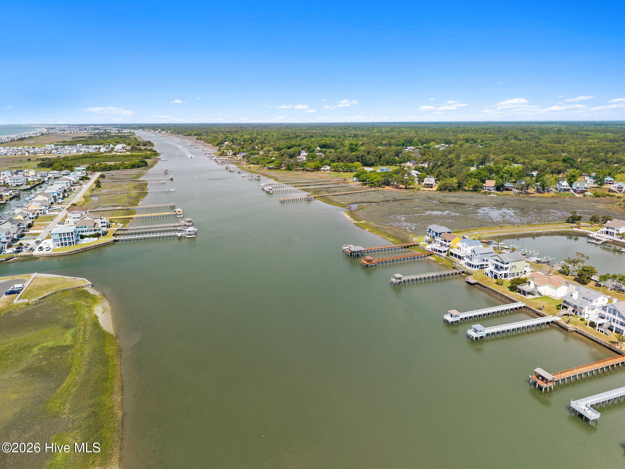 100570592 | Photo 65