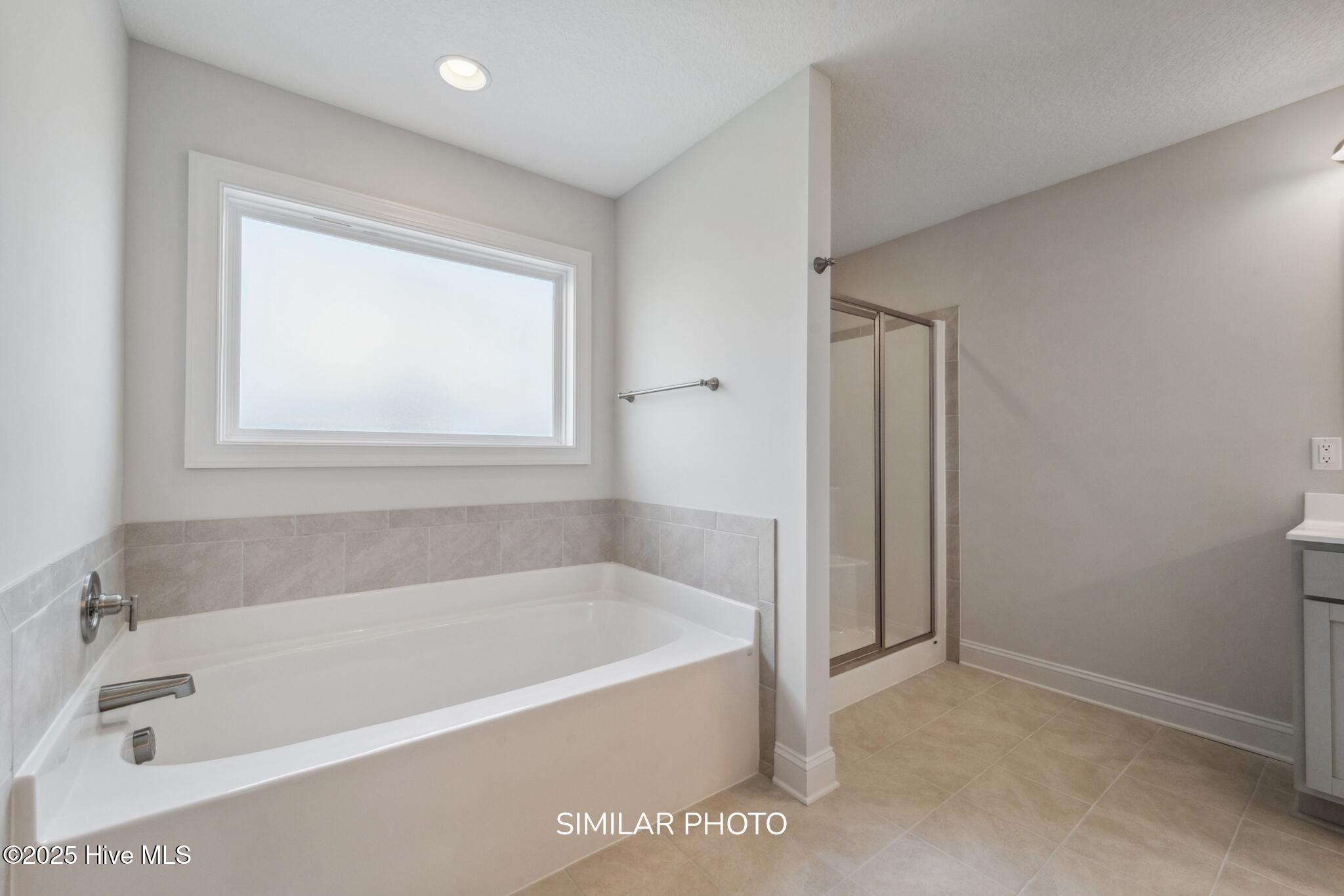 100543824 | Photo 26