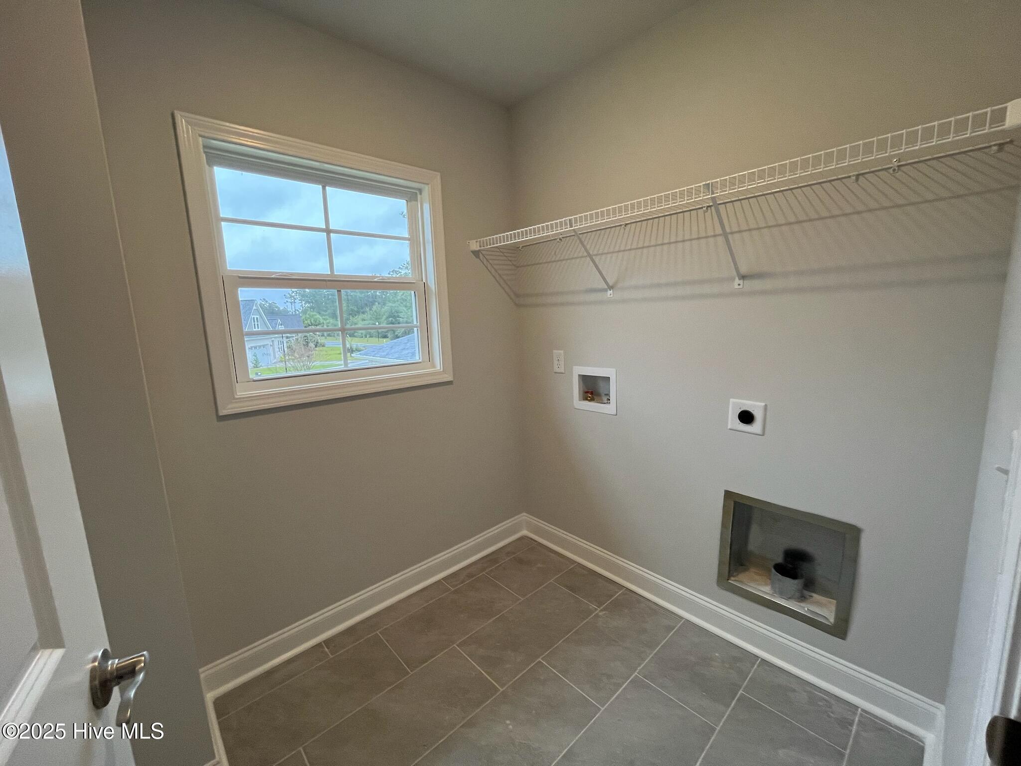 100420321 | Photo 33