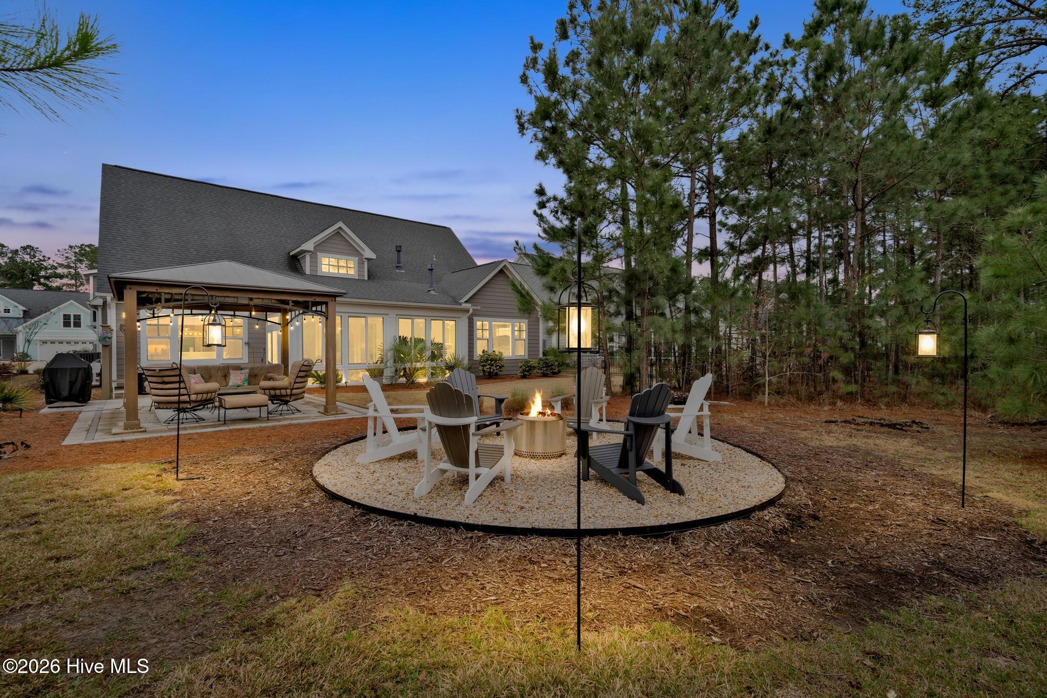 100561438 | Photo 43