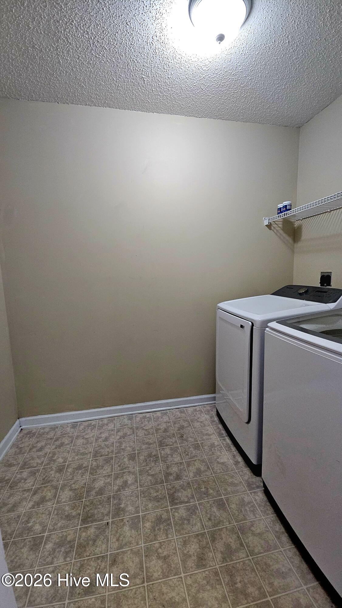 100556005 | Photo 16