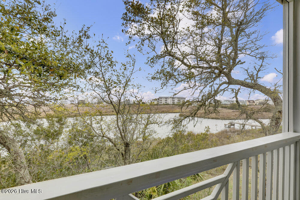 100562970 | Photo 23