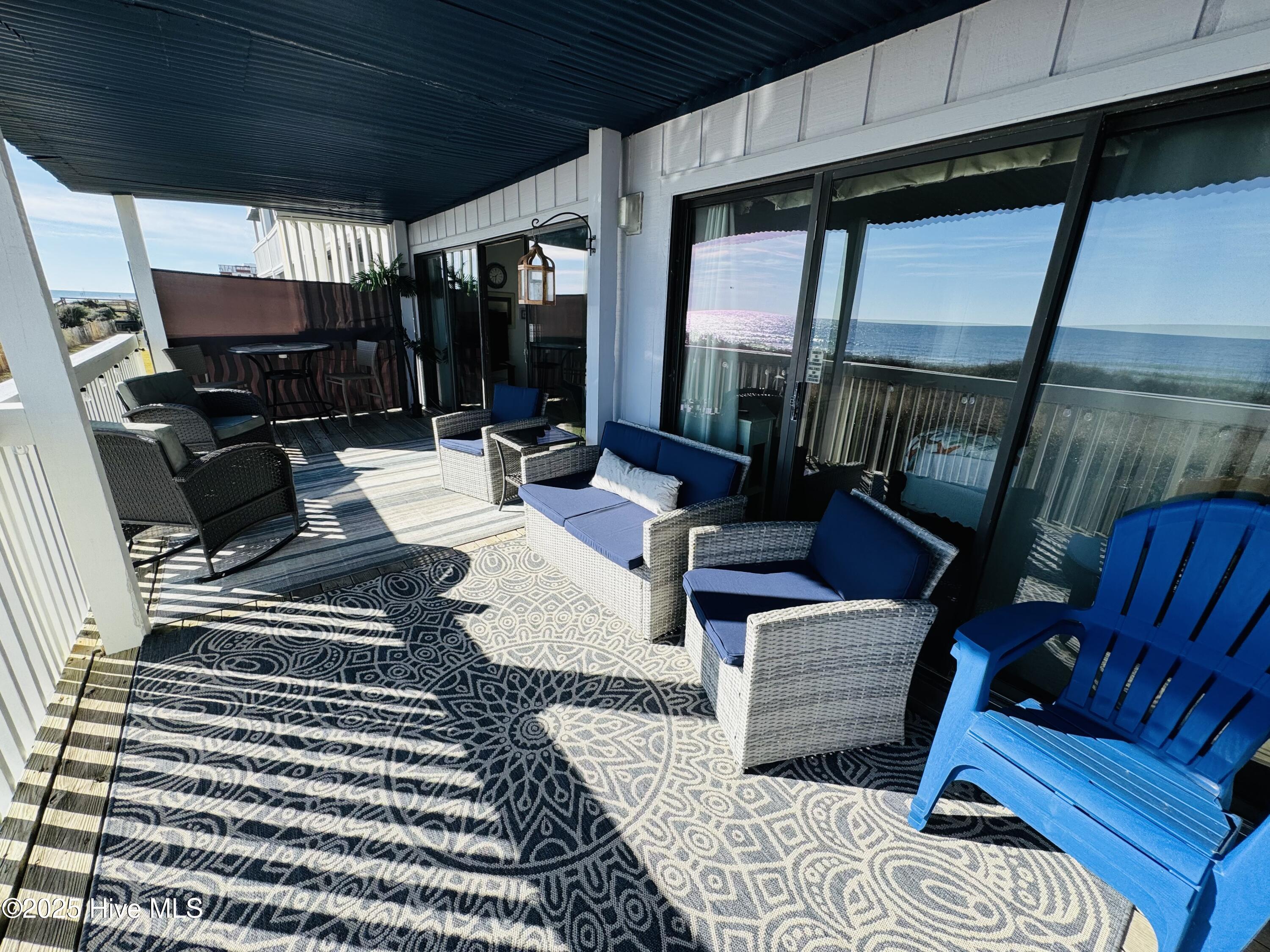 100545442 | Photo 22