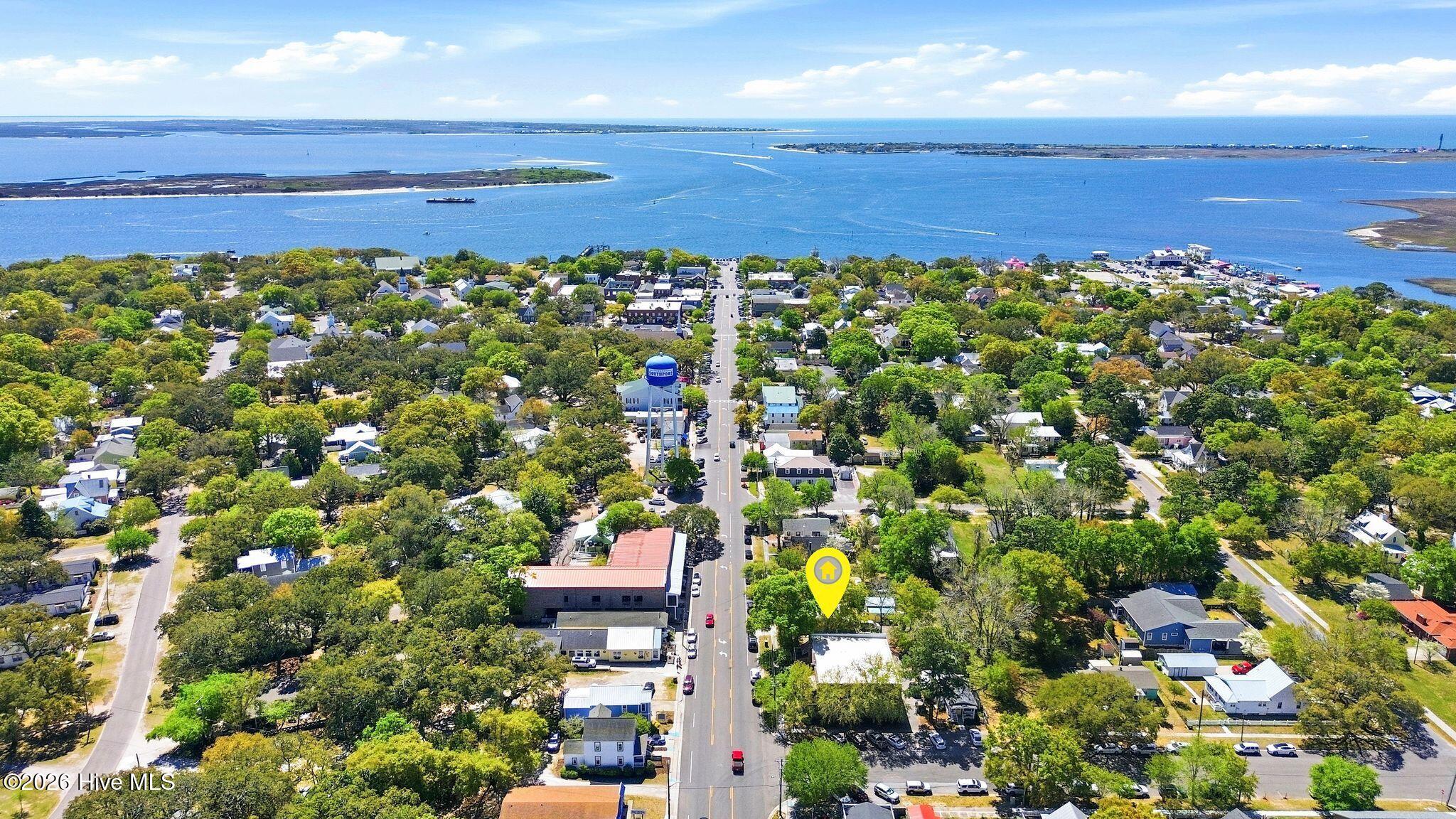 100568011 | Photo 11