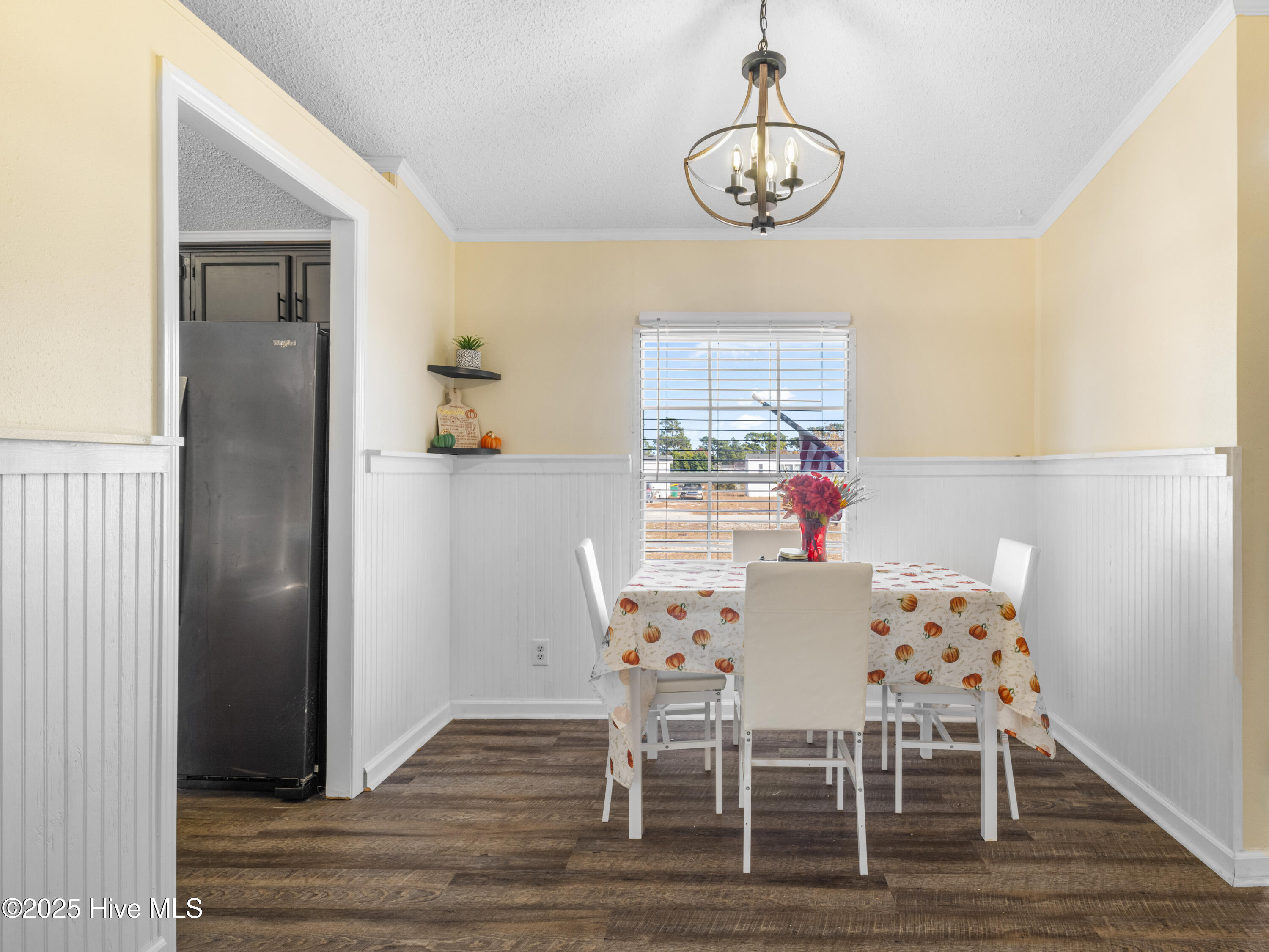 100540090 | Photo 14