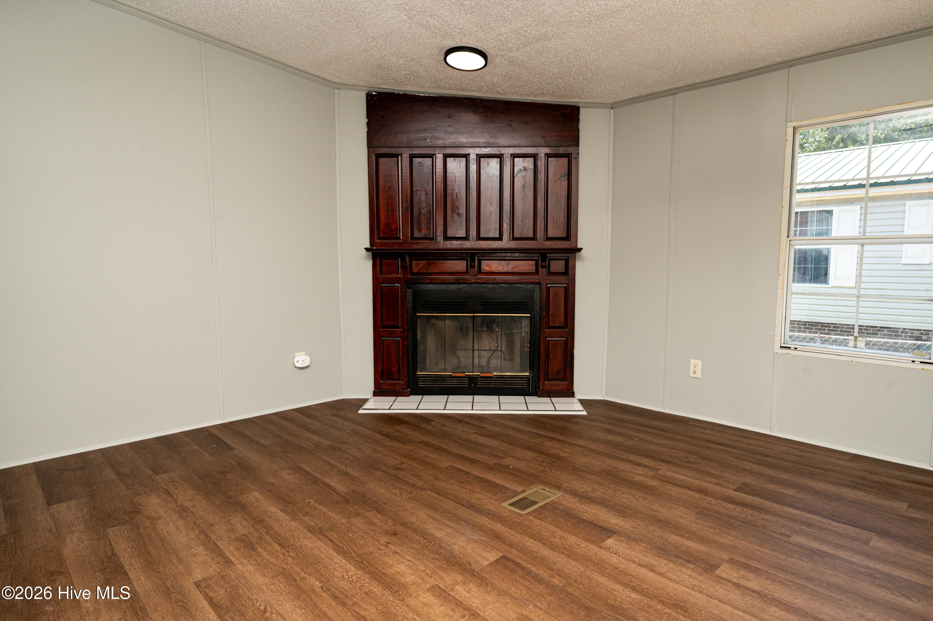 Exterior photo of 2202 Chestnut Avenue, New Bern, NC 28562. MLS: 100605108