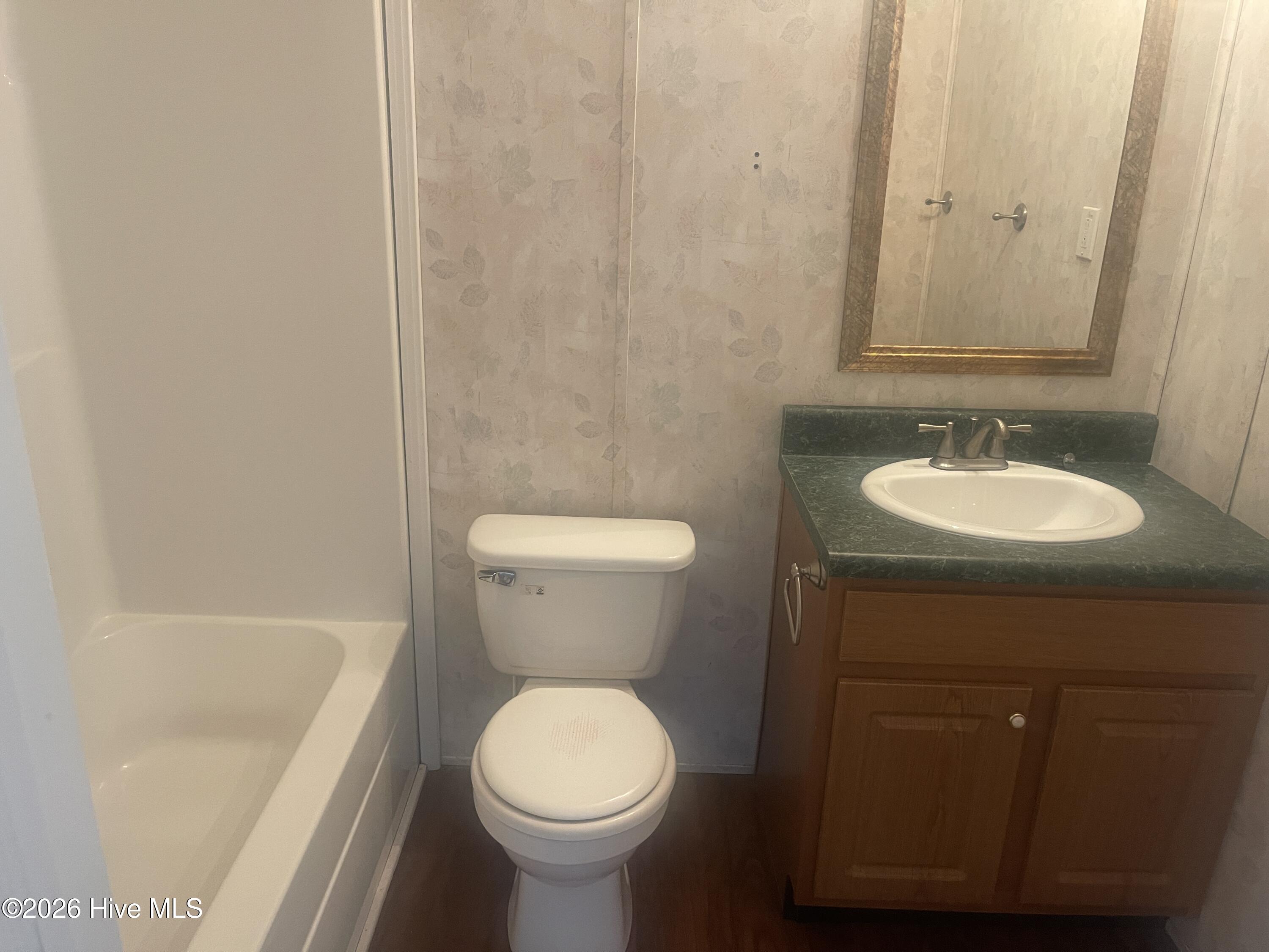 100562233 | Photo 13