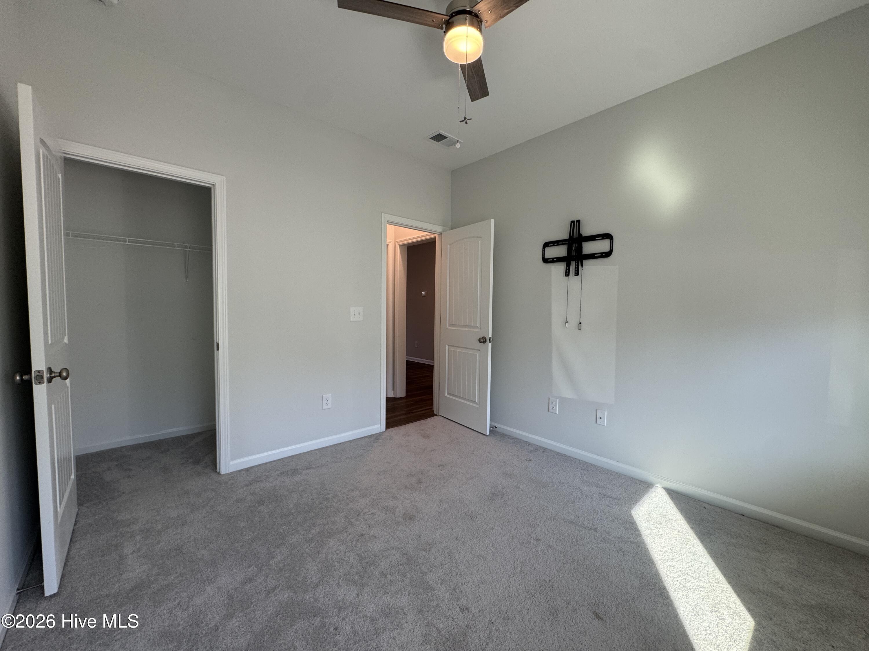 100548748 | Photo 10