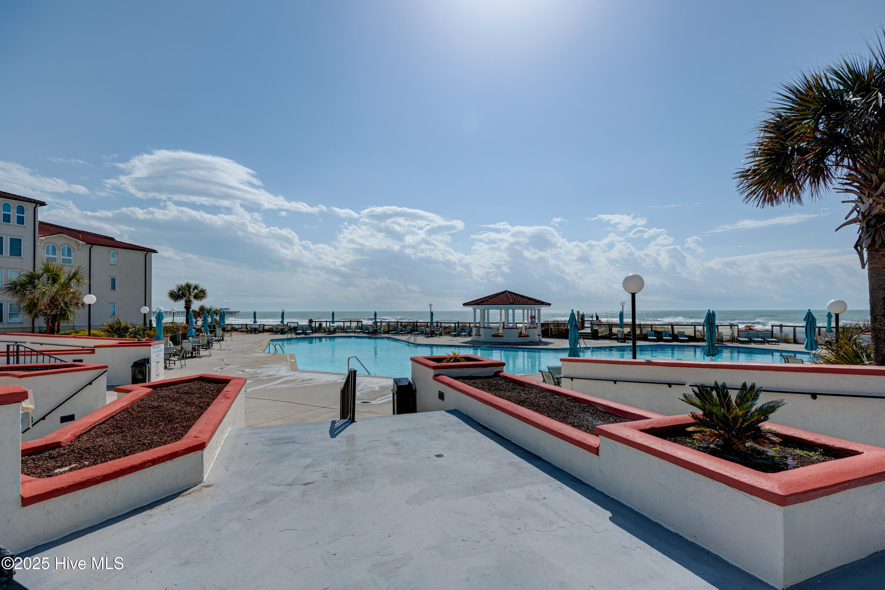 100495113 | Photo 26