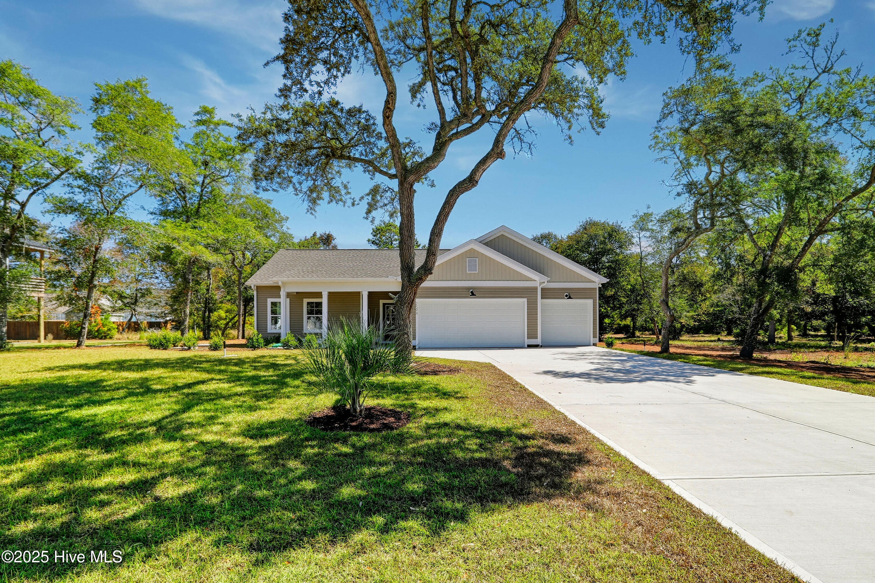 2594 (&2604&2610) Bellamy Drive SW, Supply, NC 28462 – photo 3: 3V6A9304