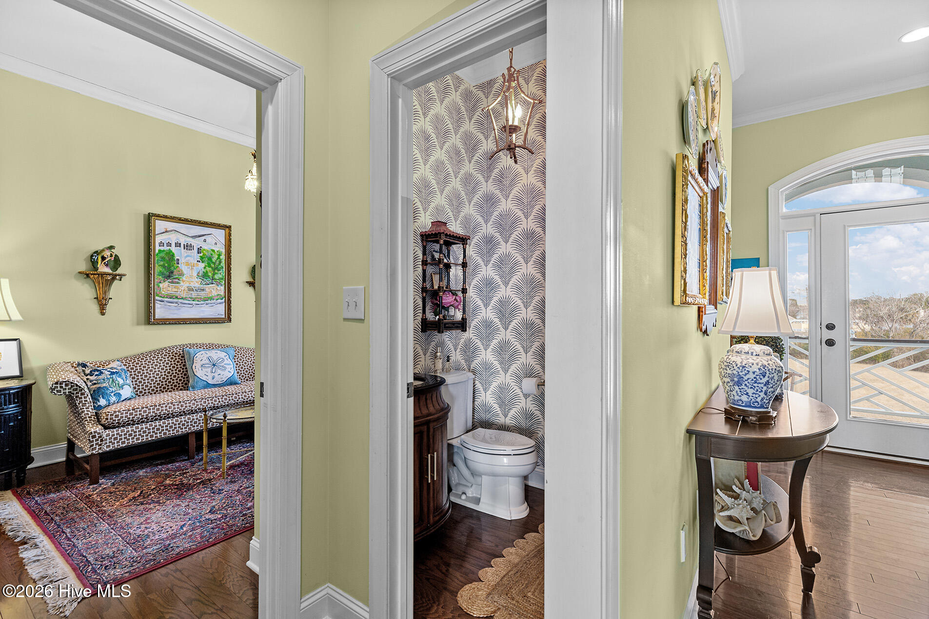 100554340 | Photo 36