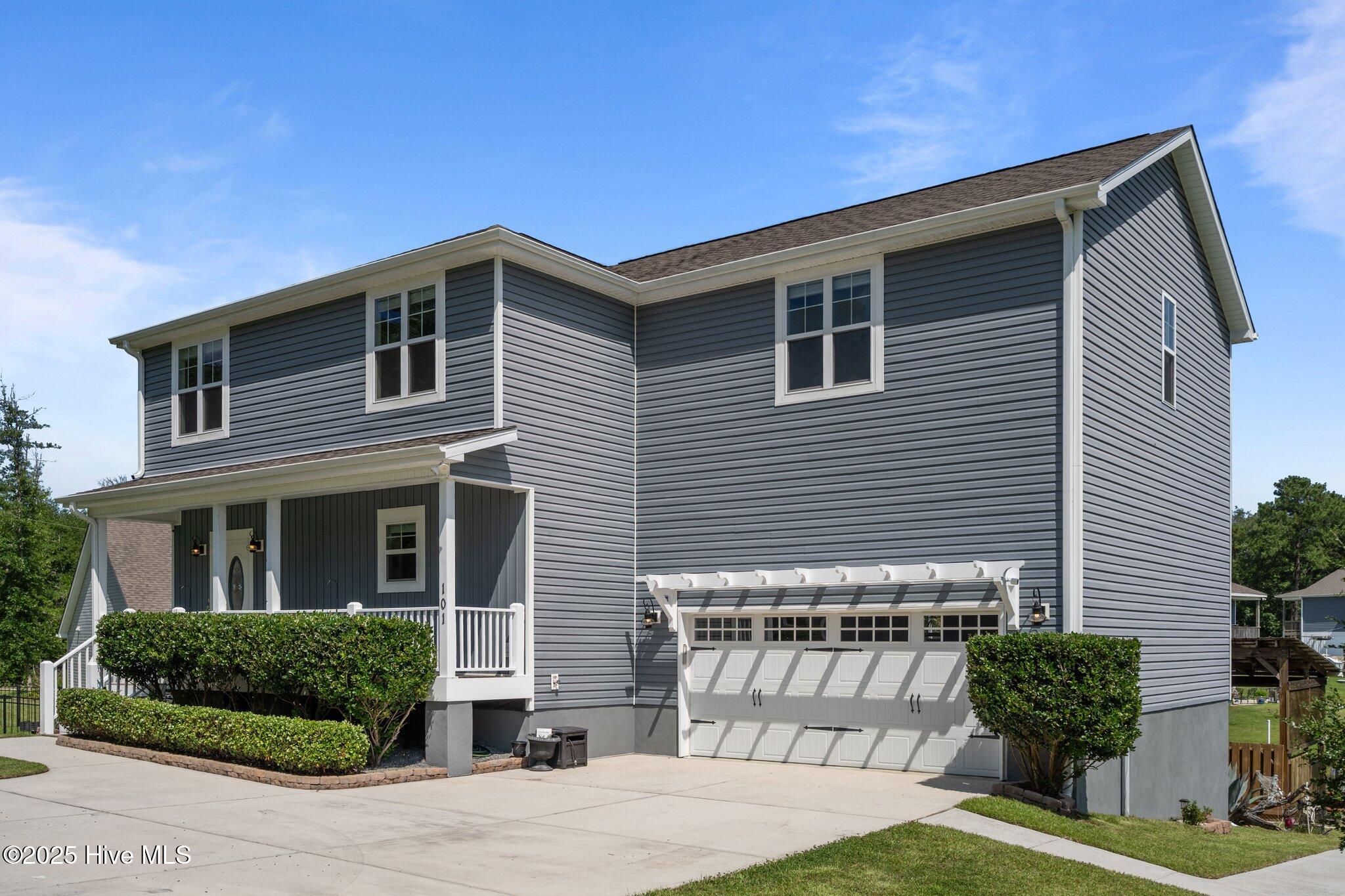 100517734 | Photo 100