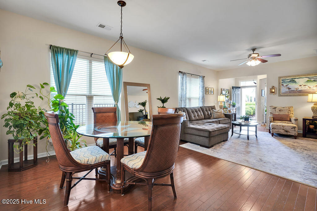 100532271 | Photo 14