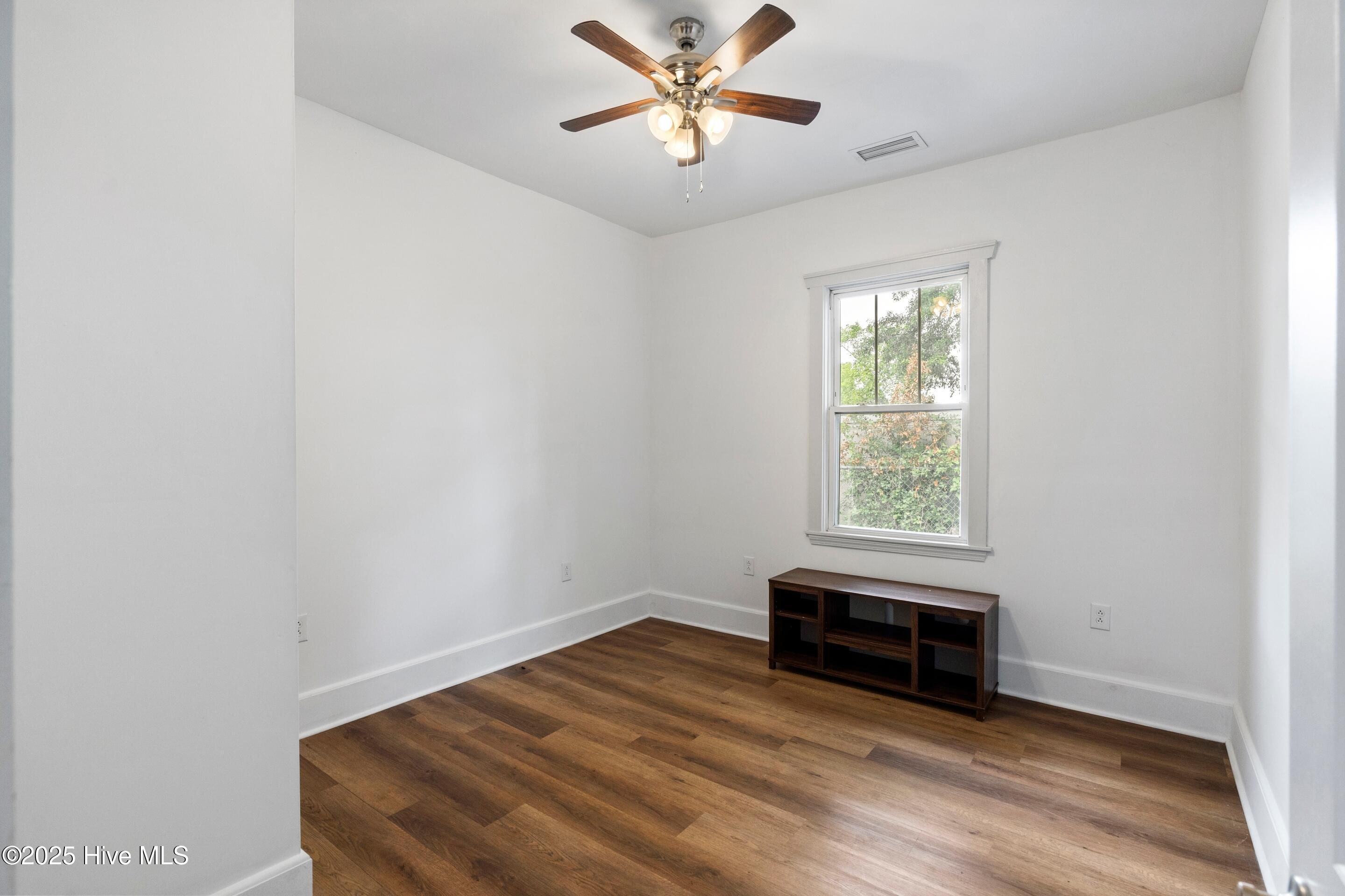 100522138 | Photo 19